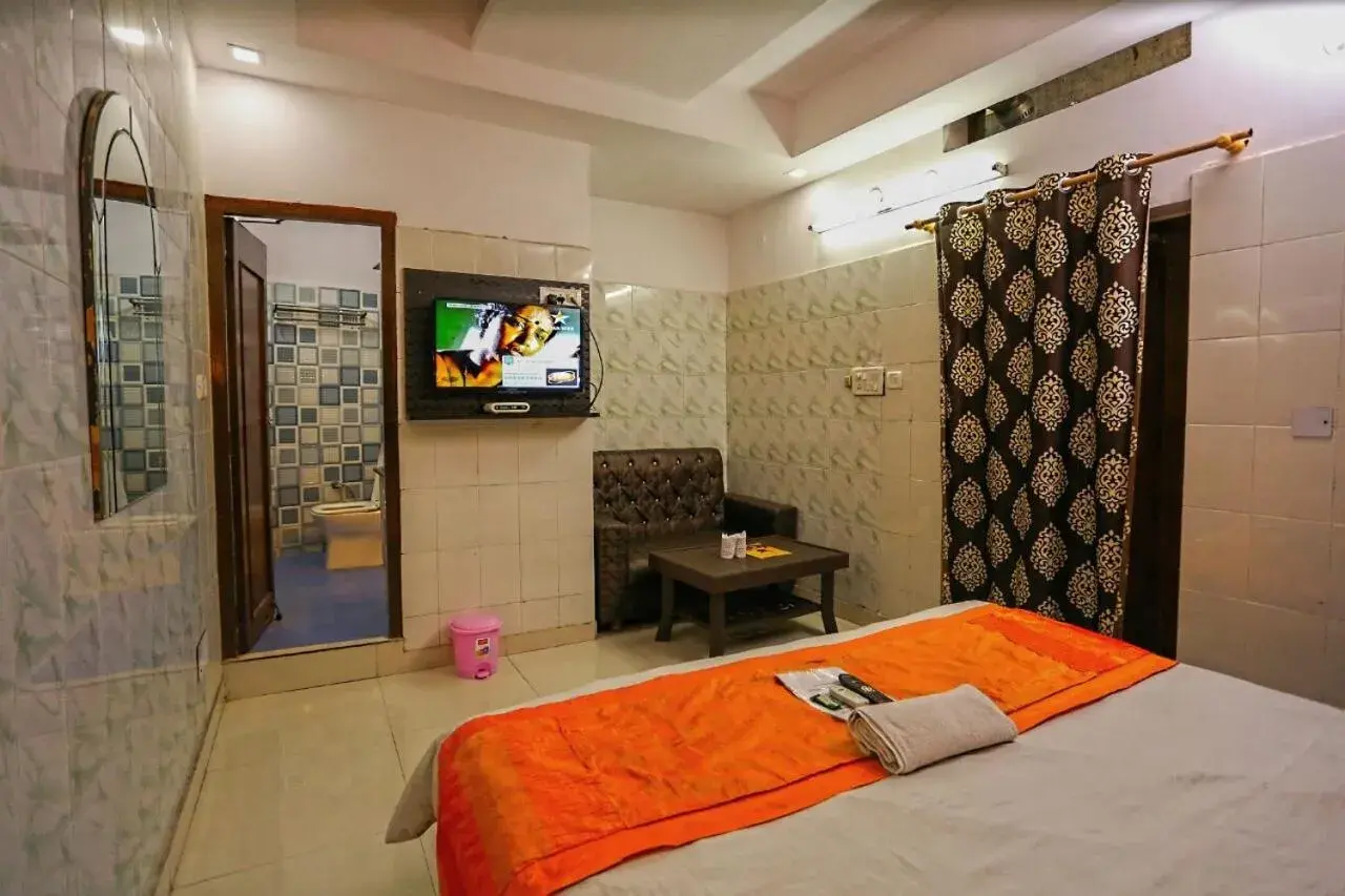 Bed in Hotel Embassy Bed in Hotel Embassy