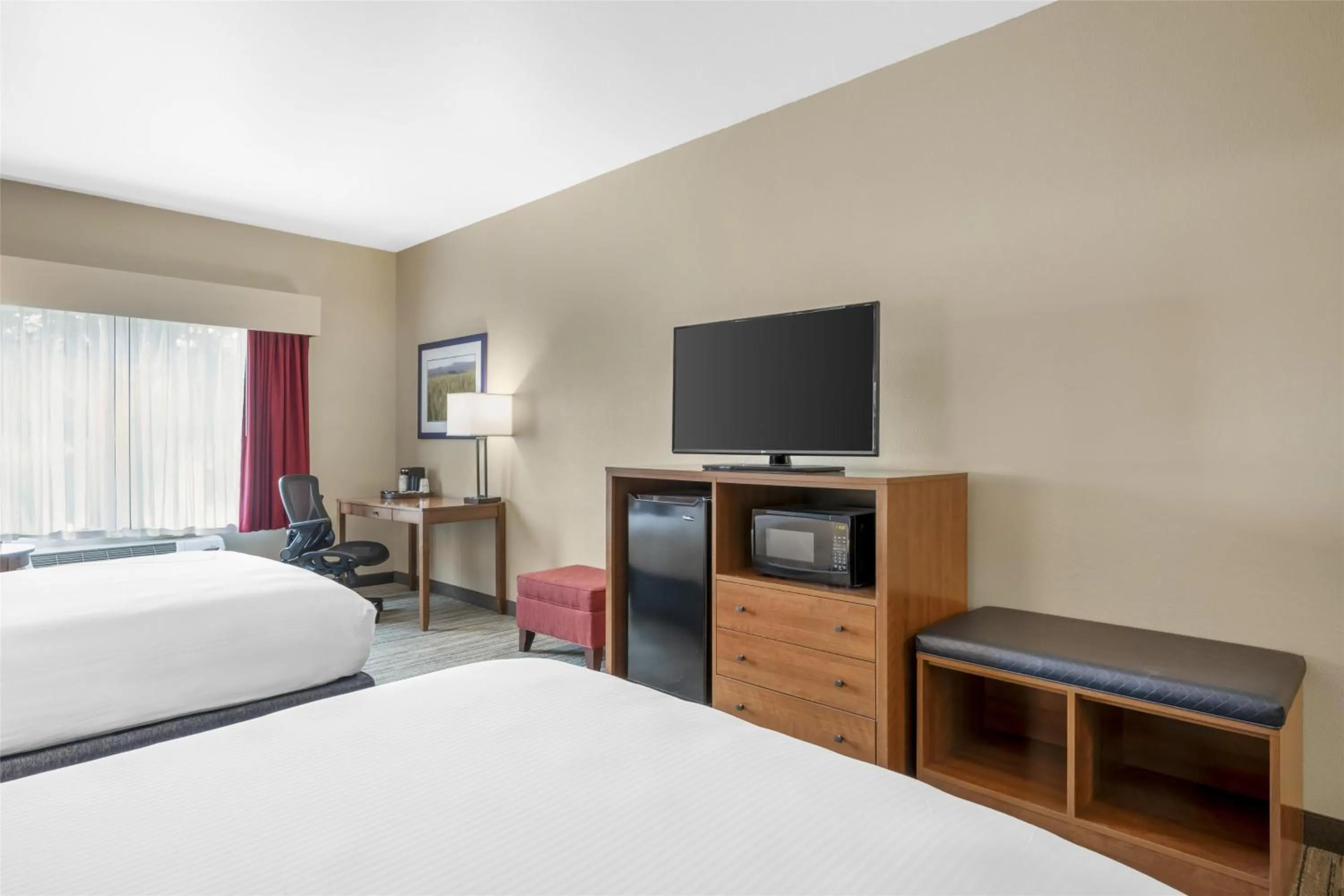 Bedroom, Bed in Best Western Bronco Inn