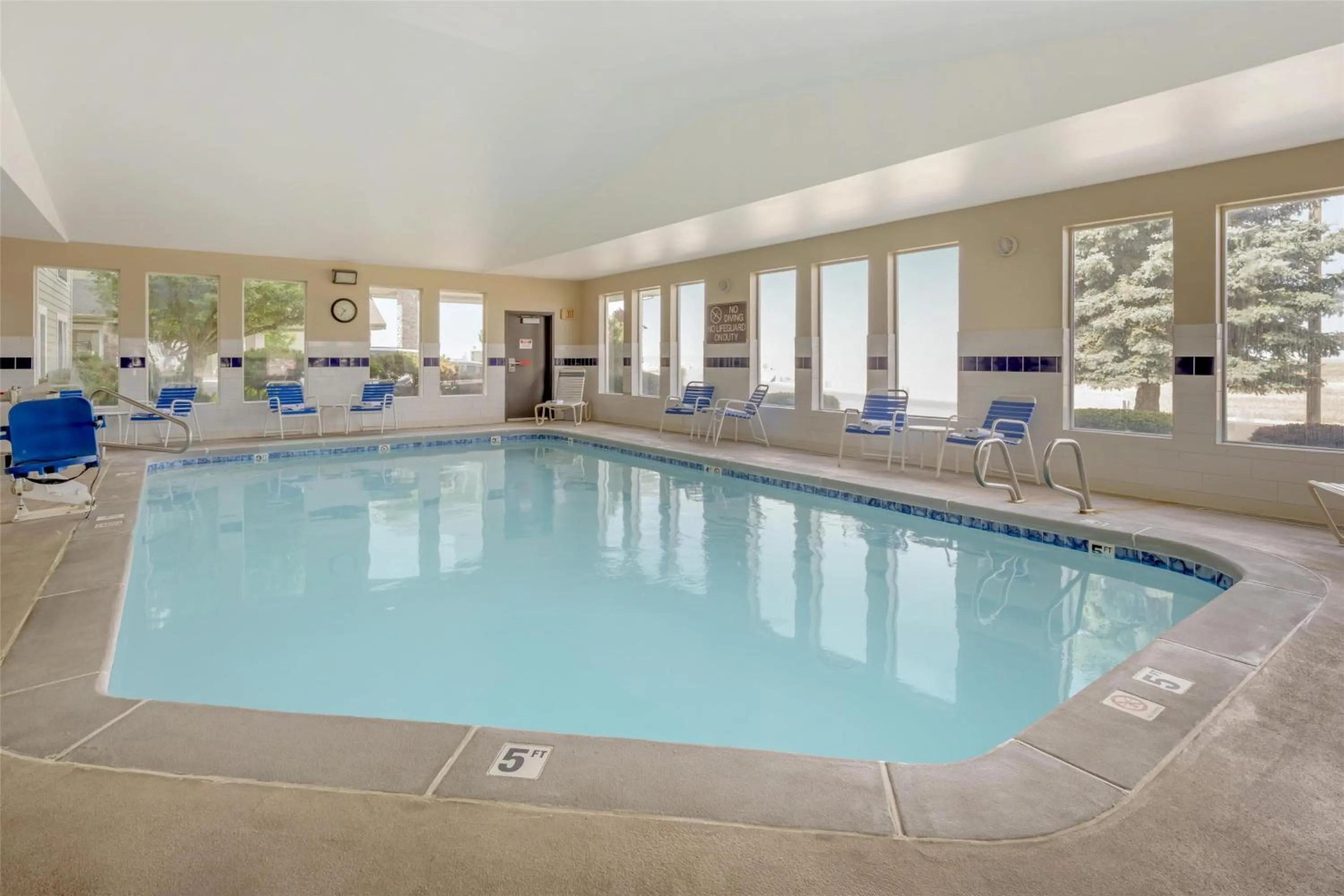 Pool view in Best Western Bronco Inn