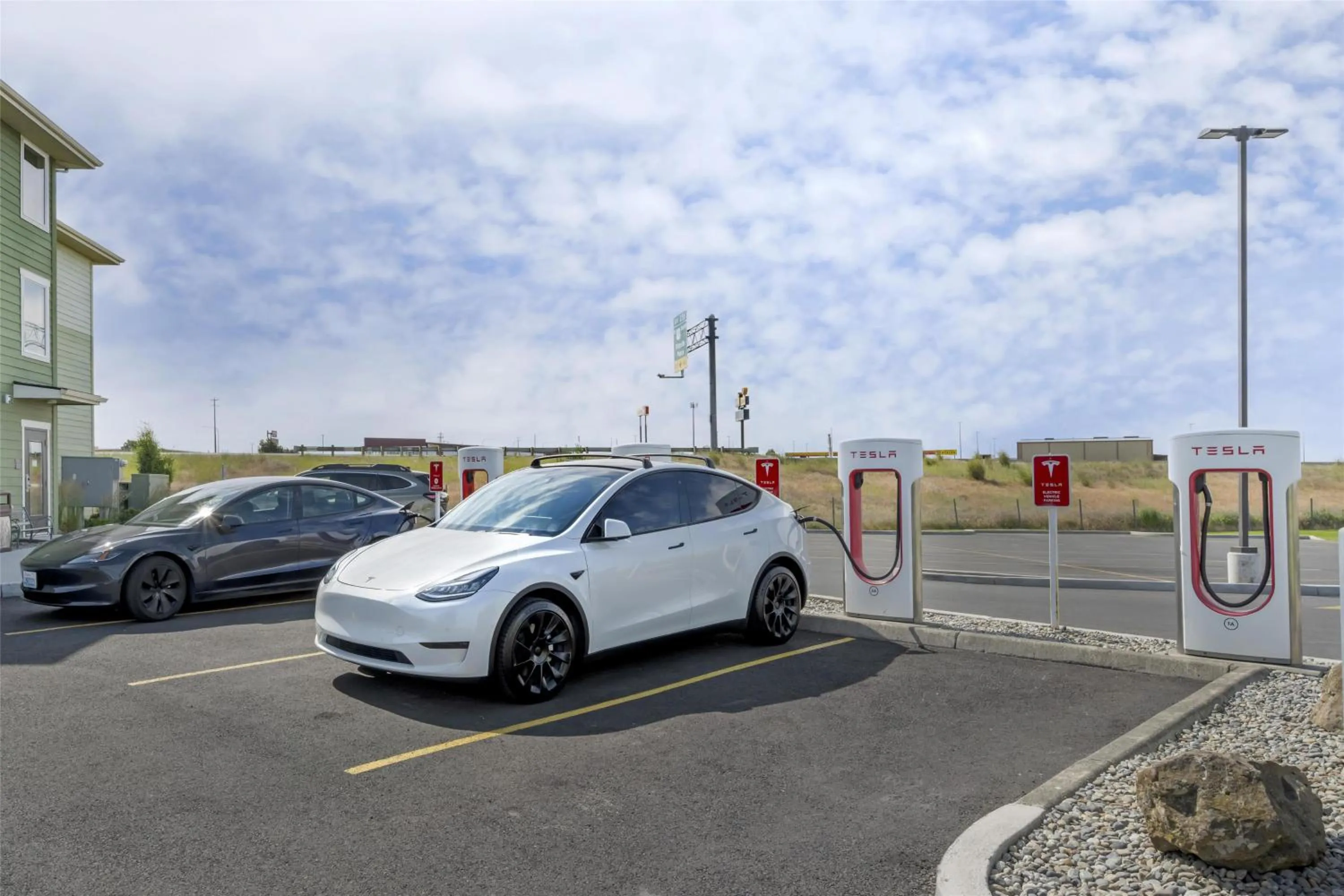 Property building in Best Western Bronco Inn