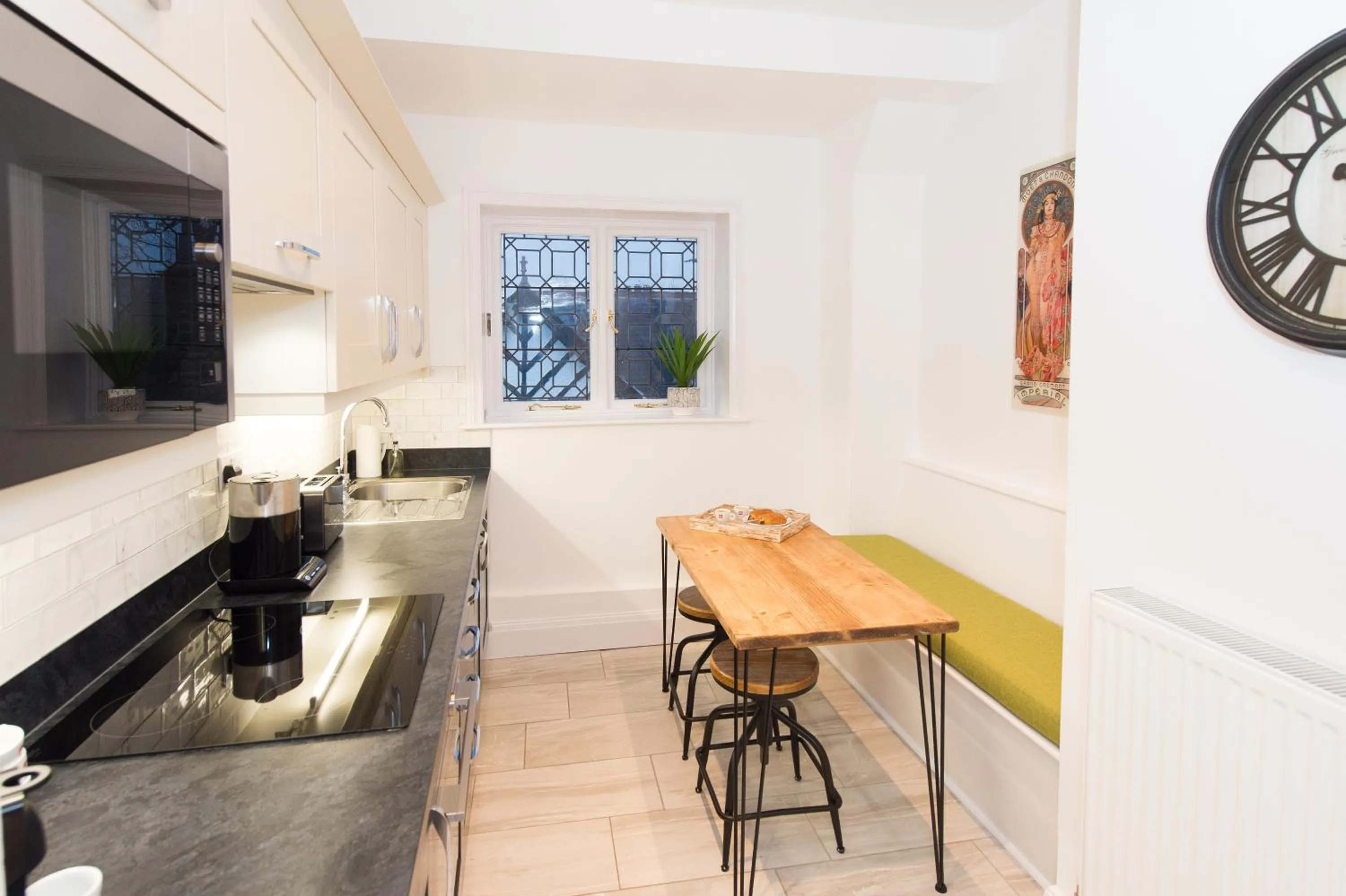 Kitchen or kitchenette in The Tower by Harrogate Serviced Apartments