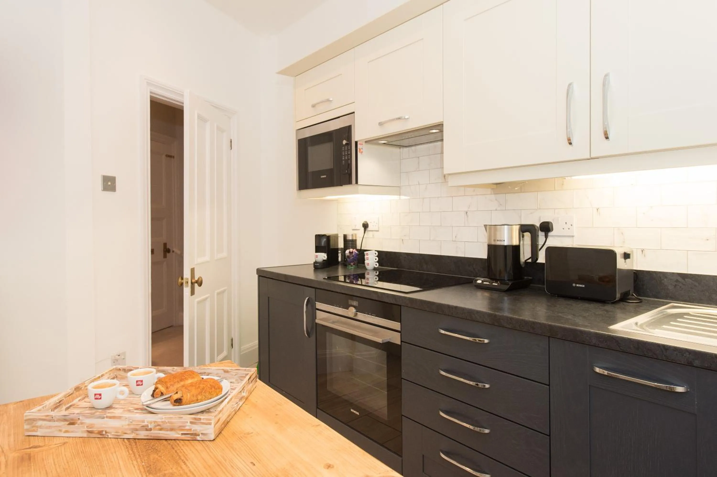 Kitchen or kitchenette in The Tower by Harrogate Serviced Apartments