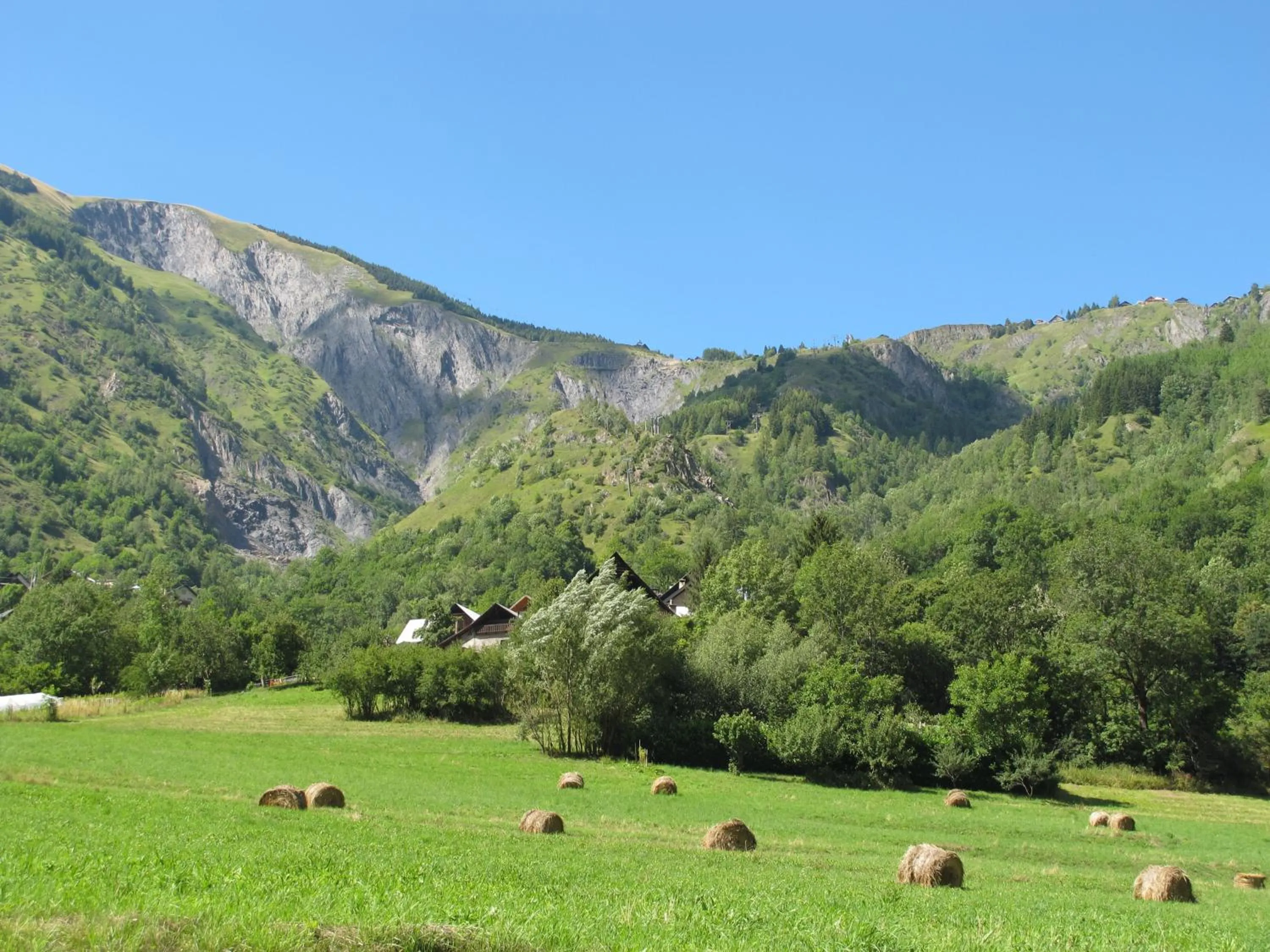 Area and facilities in Chateau De La Muzelle