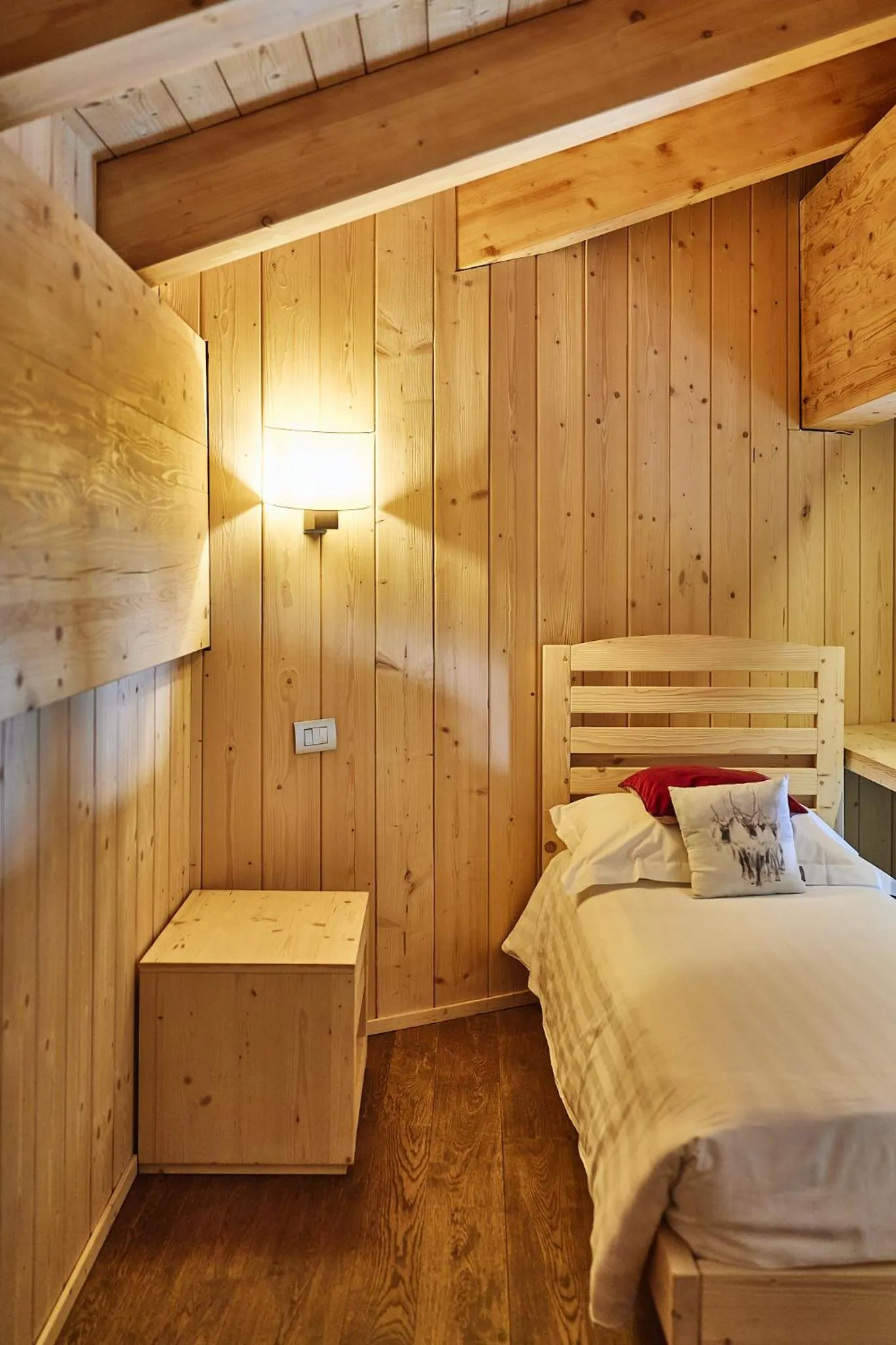 Bedroom, Bed in Chalet Morel 1586 Hotel & Spa