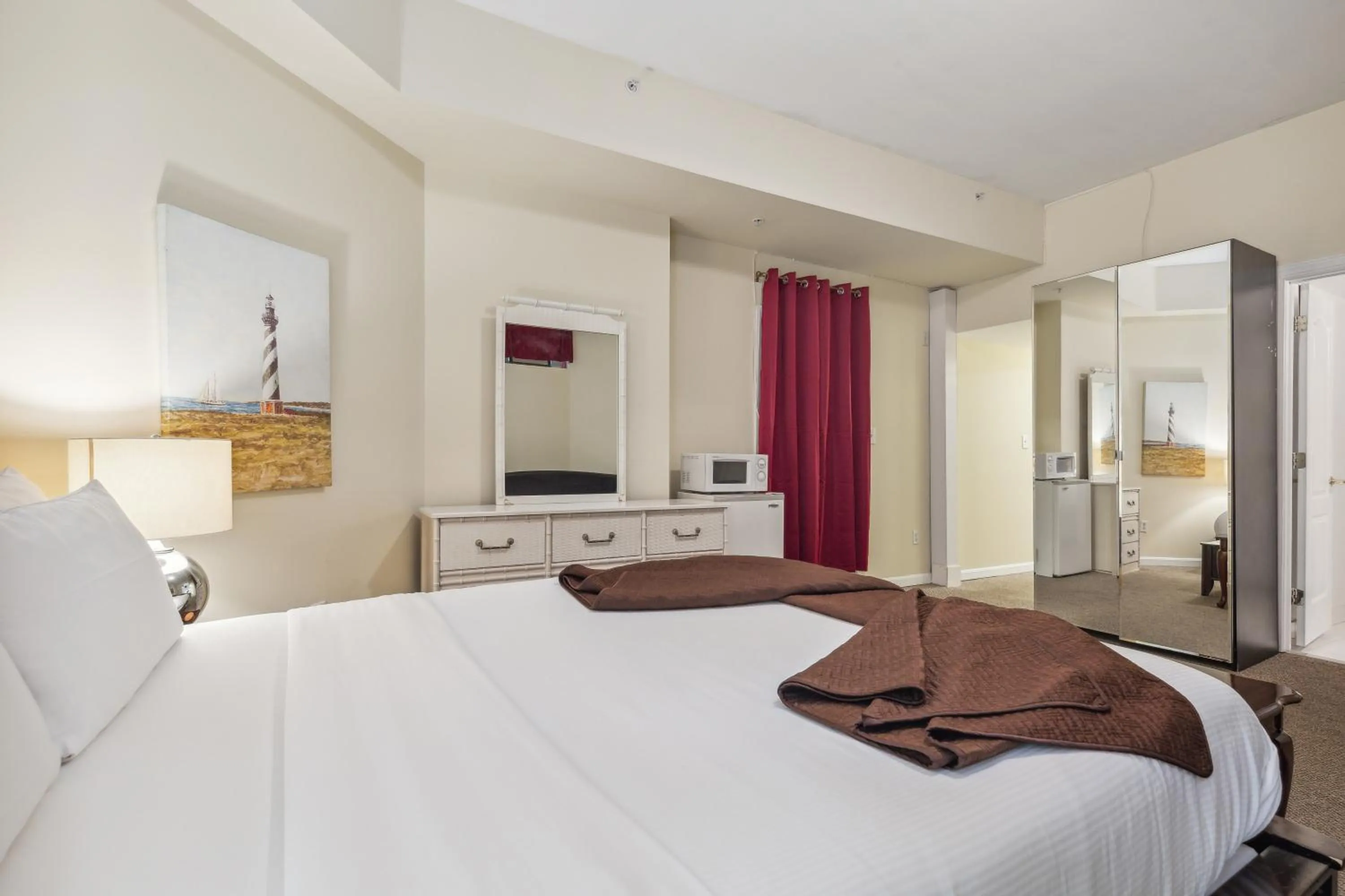 Bed in The Columbia Inn at Peralynna