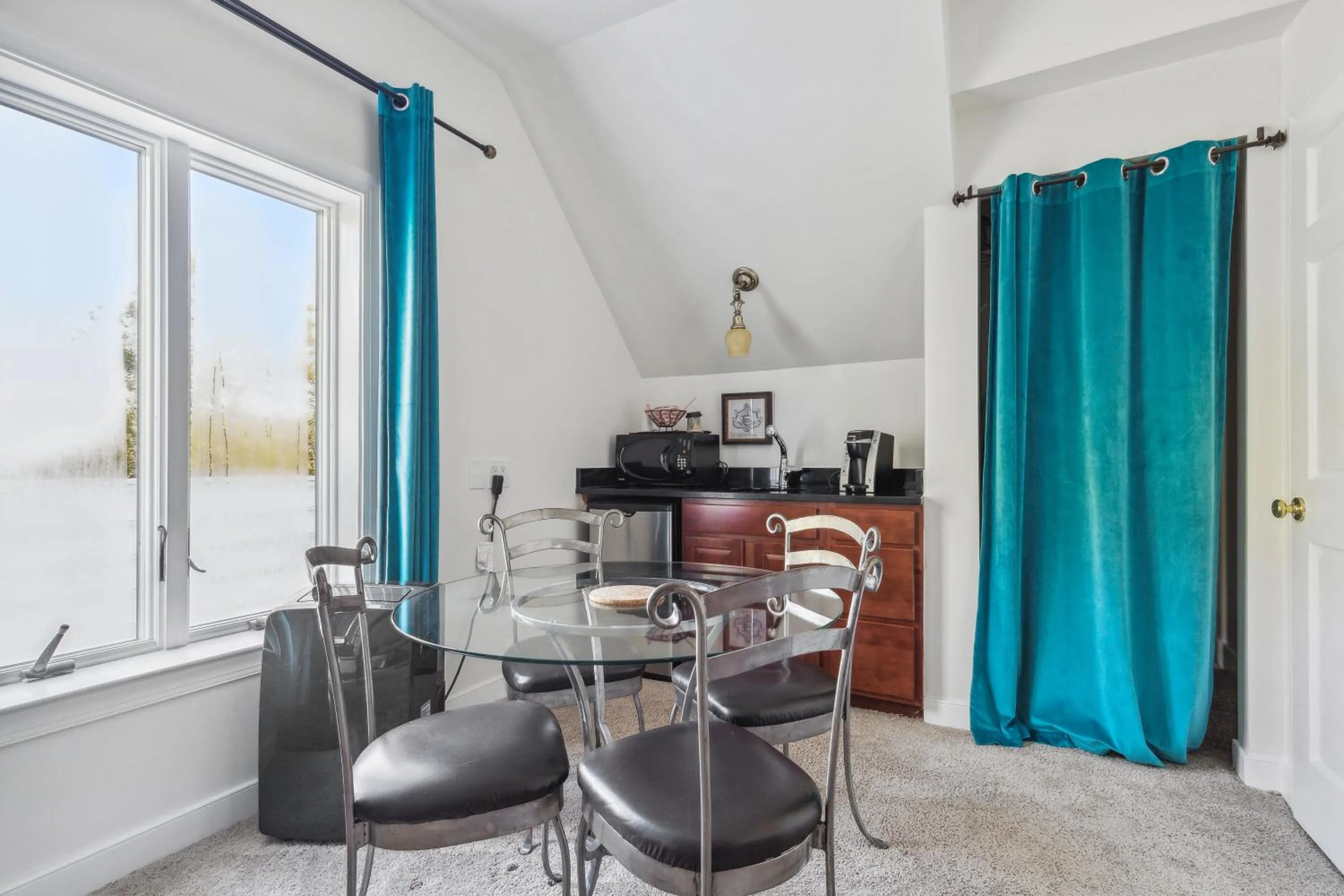 The Columbia Inn at Peralynna