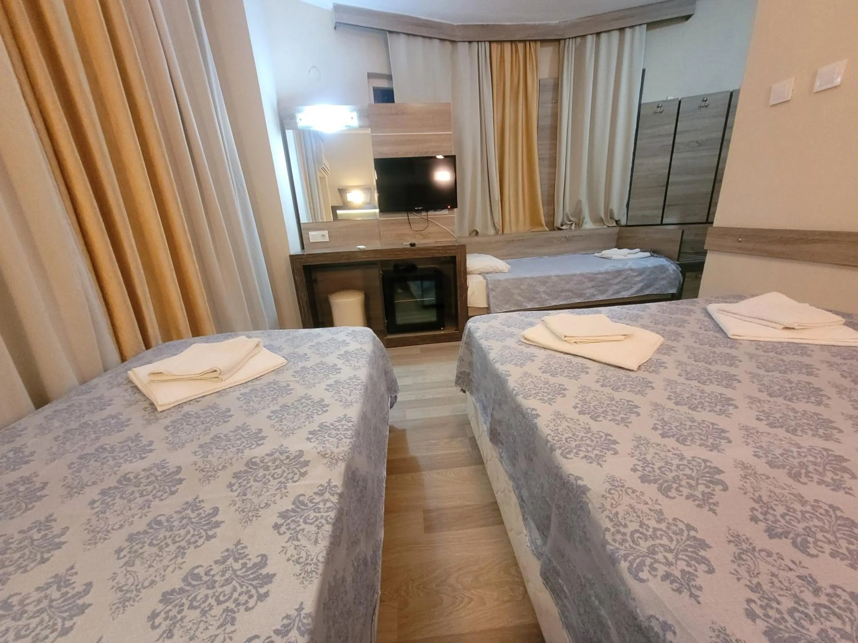 TV and multimedia in Selinus Beach Club Hotel