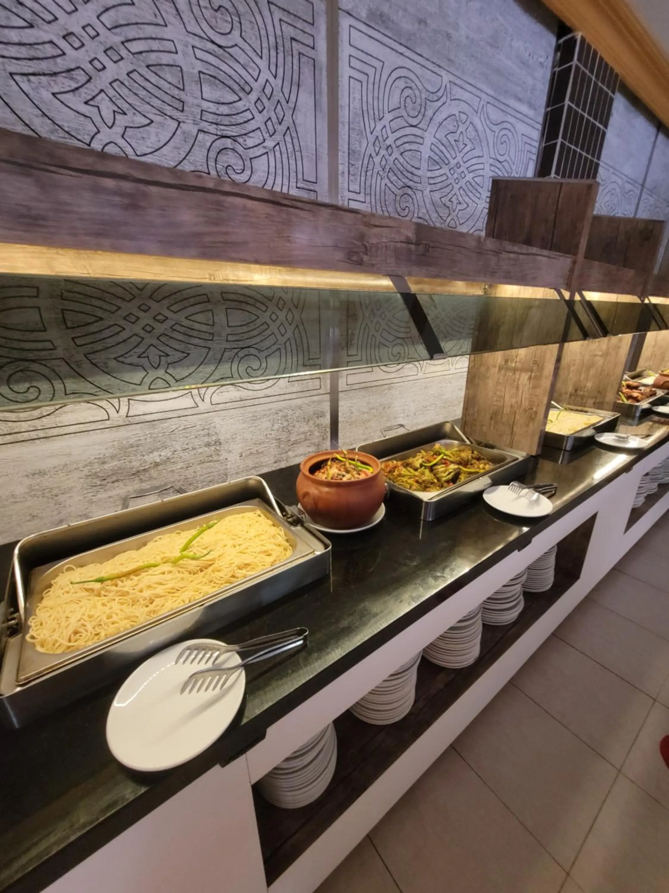 Restaurant/places to eat in Selinus Beach Club Hotel