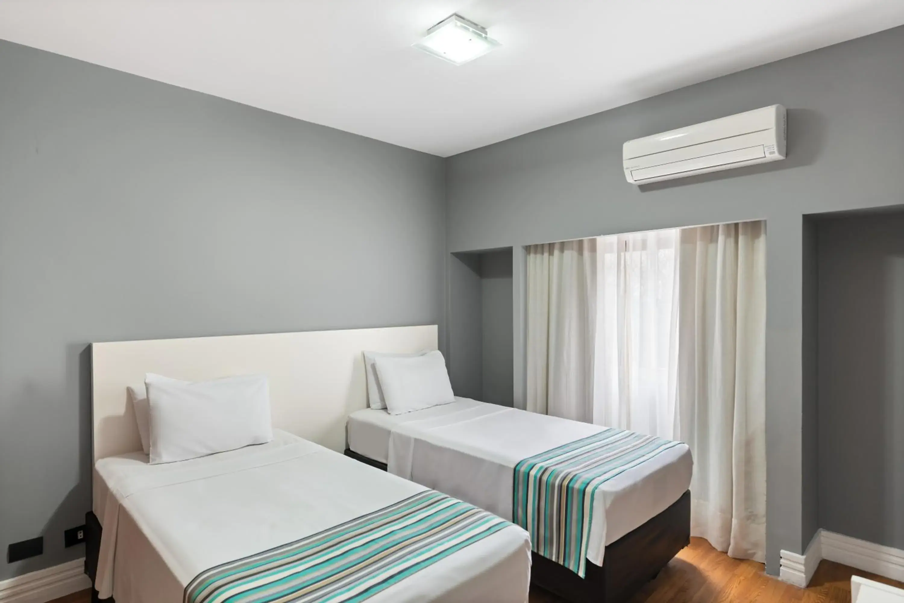 Photo of the whole room, Bed in Capcana Hotel Jardins Photo of the whole room, Bed in Capcana Hotel Jardins