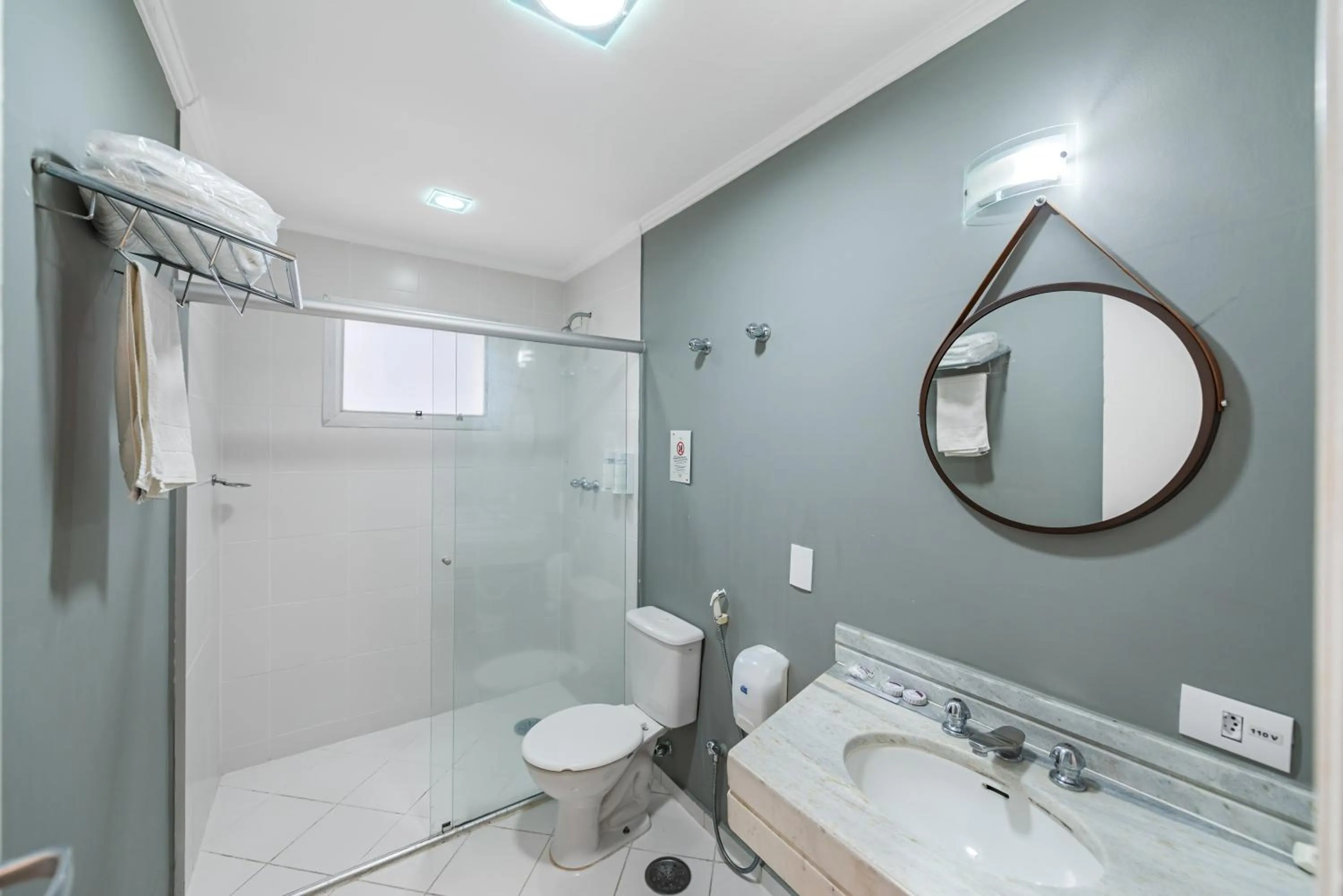 Shower in Capcana Hotel Jardins