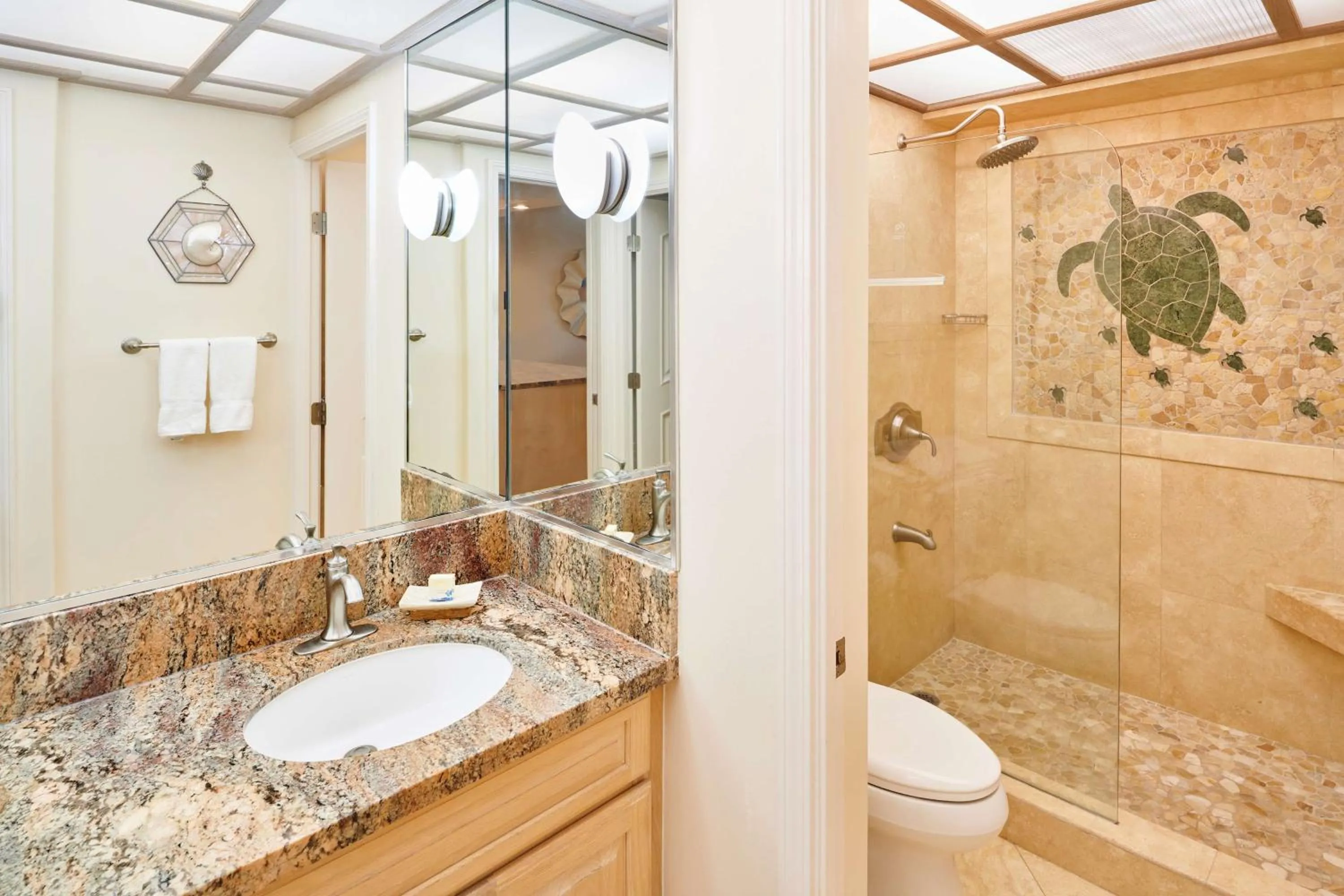 Shower in Aston at The Whaler on Kaanapali Beach