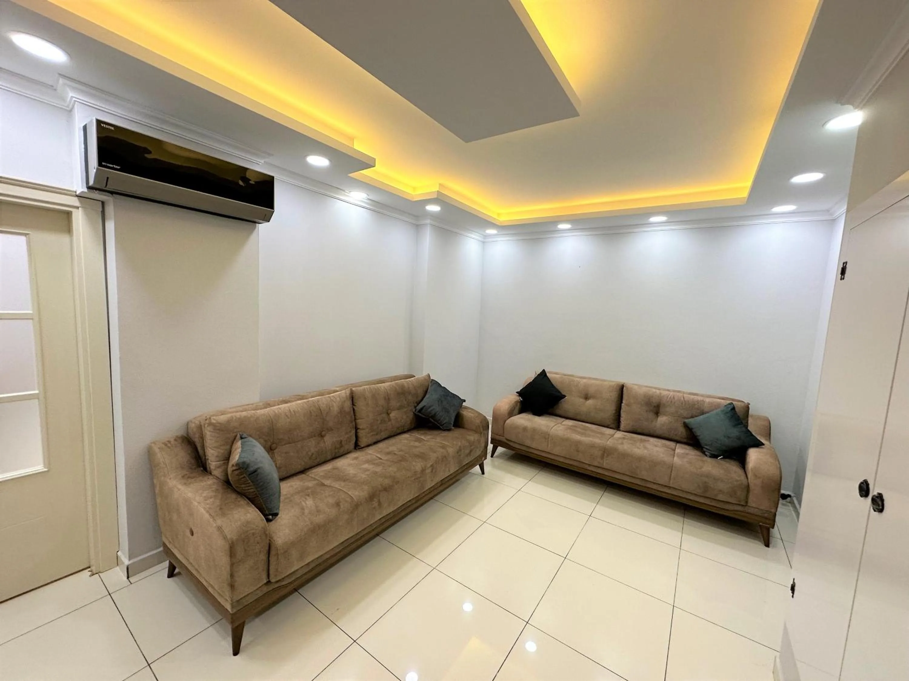 Living room in Cerrahpasa Apart Hotel