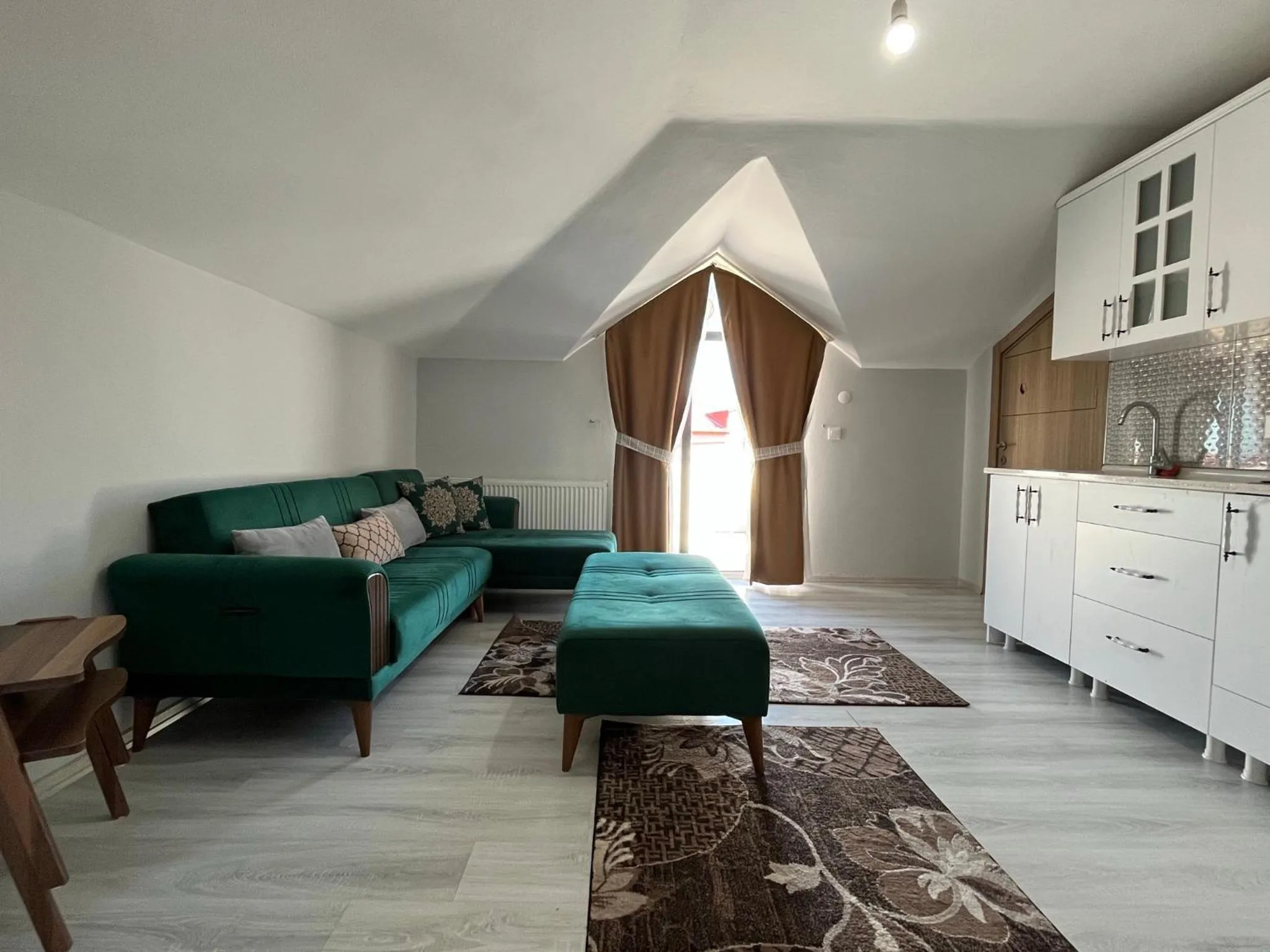 Living room in Cerrahpasa Apart Hotel