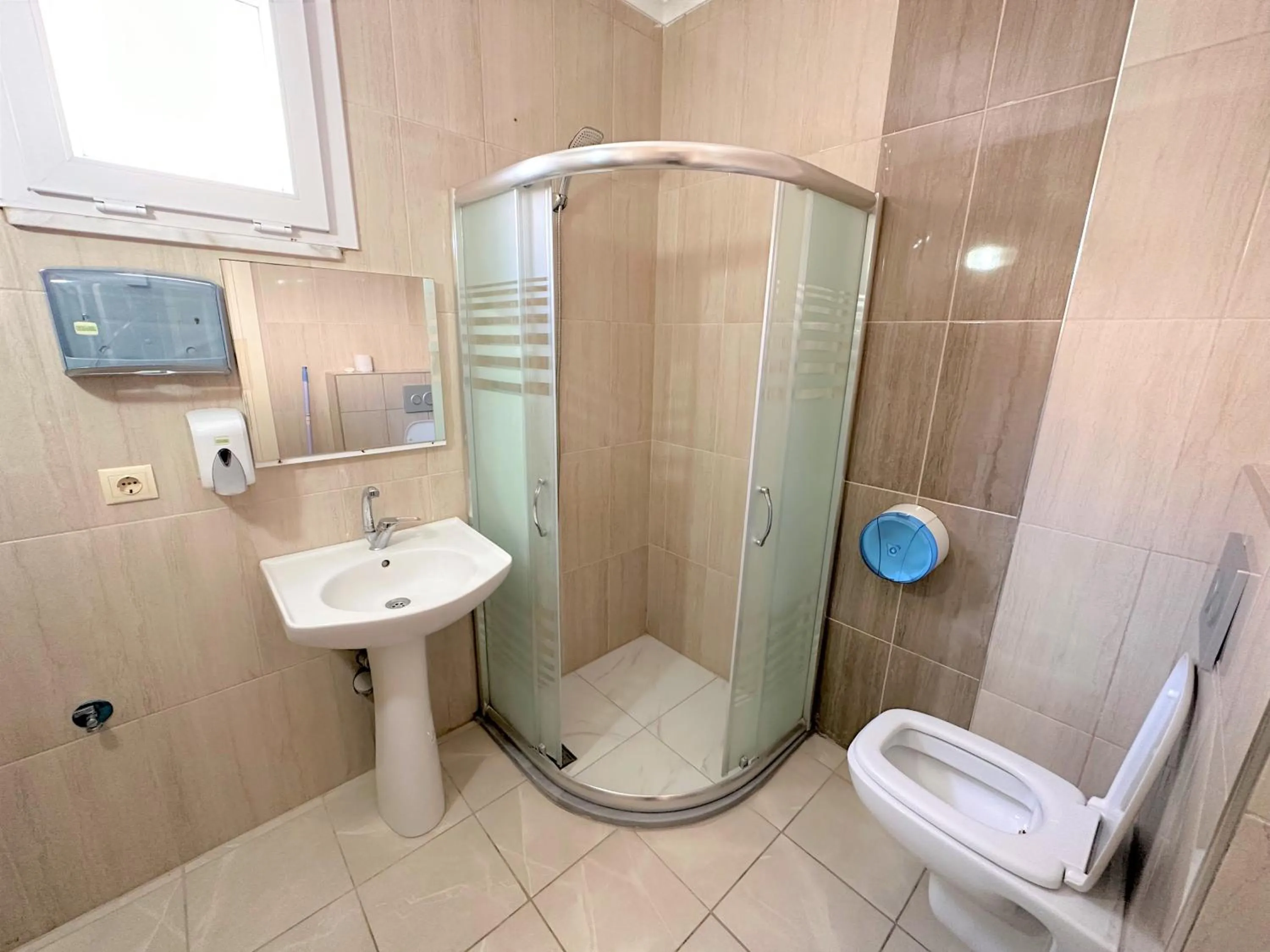 Shower in Cerrahpasa Apart Hotel