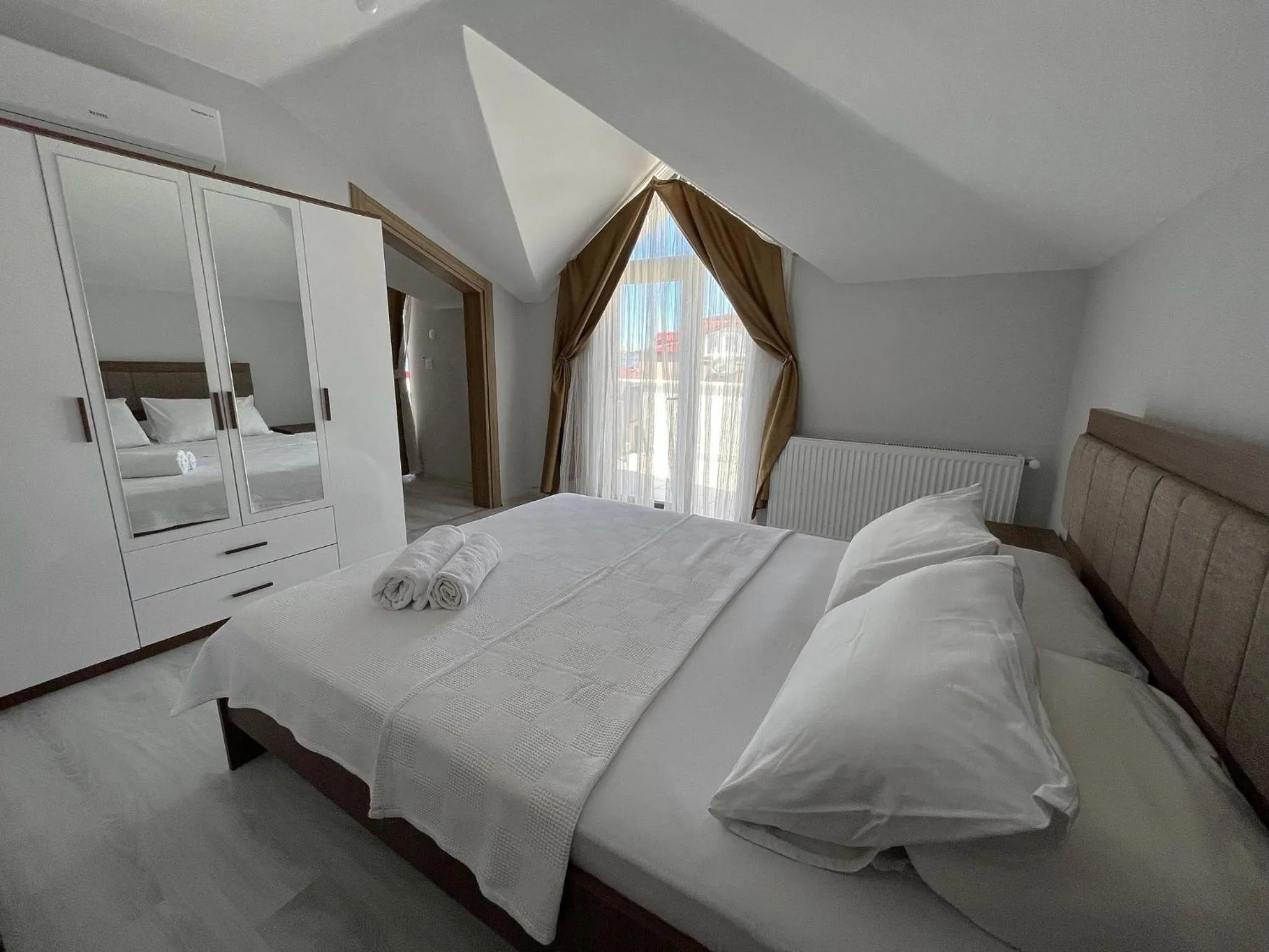 Bed in Cerrahpasa Apart Hotel