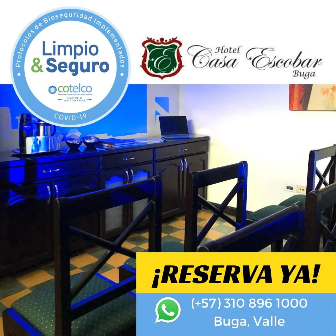 Communal lounge/ TV room in Casa Escobar Buga