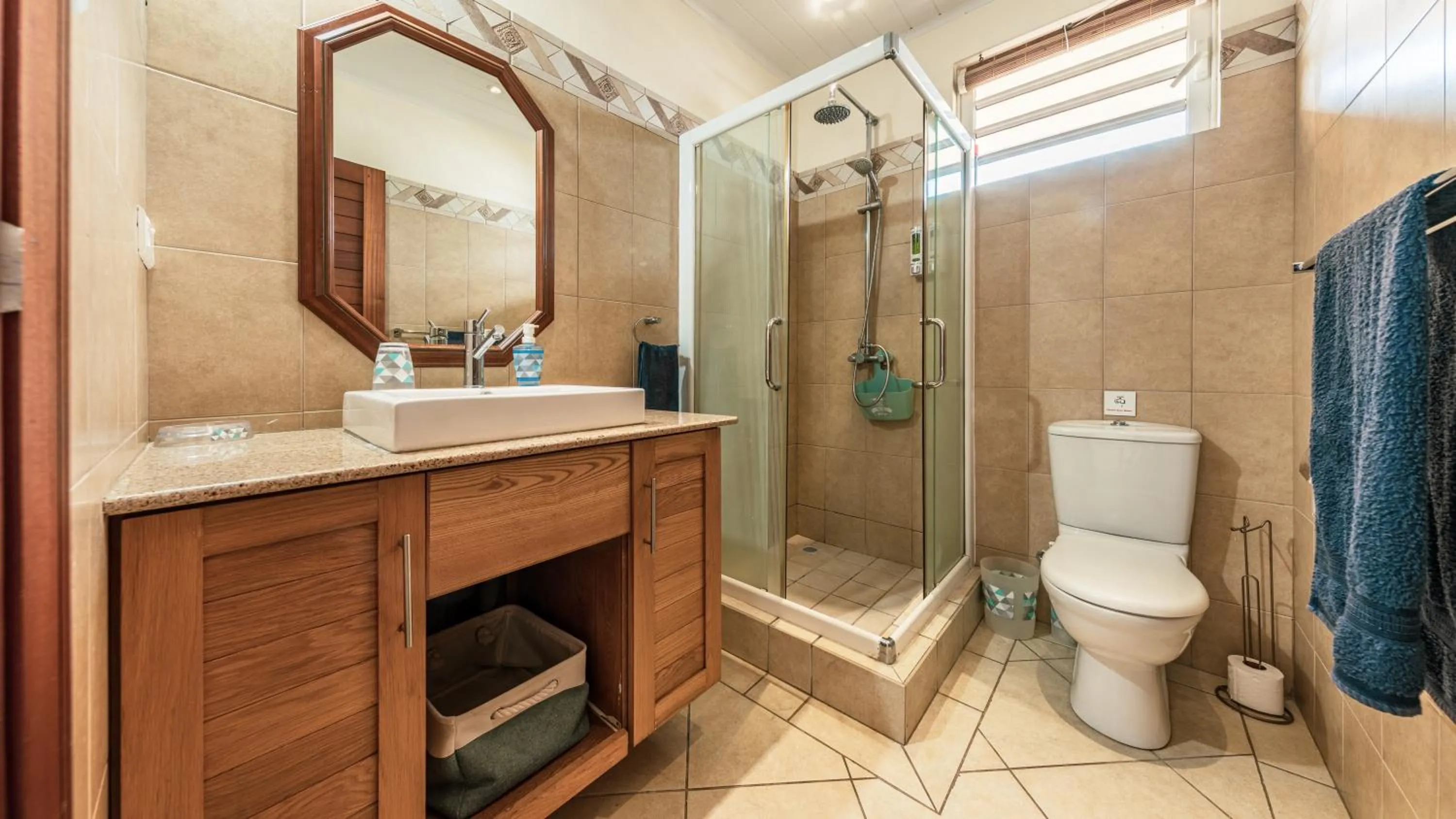 Bathroom in Villa Bayswater