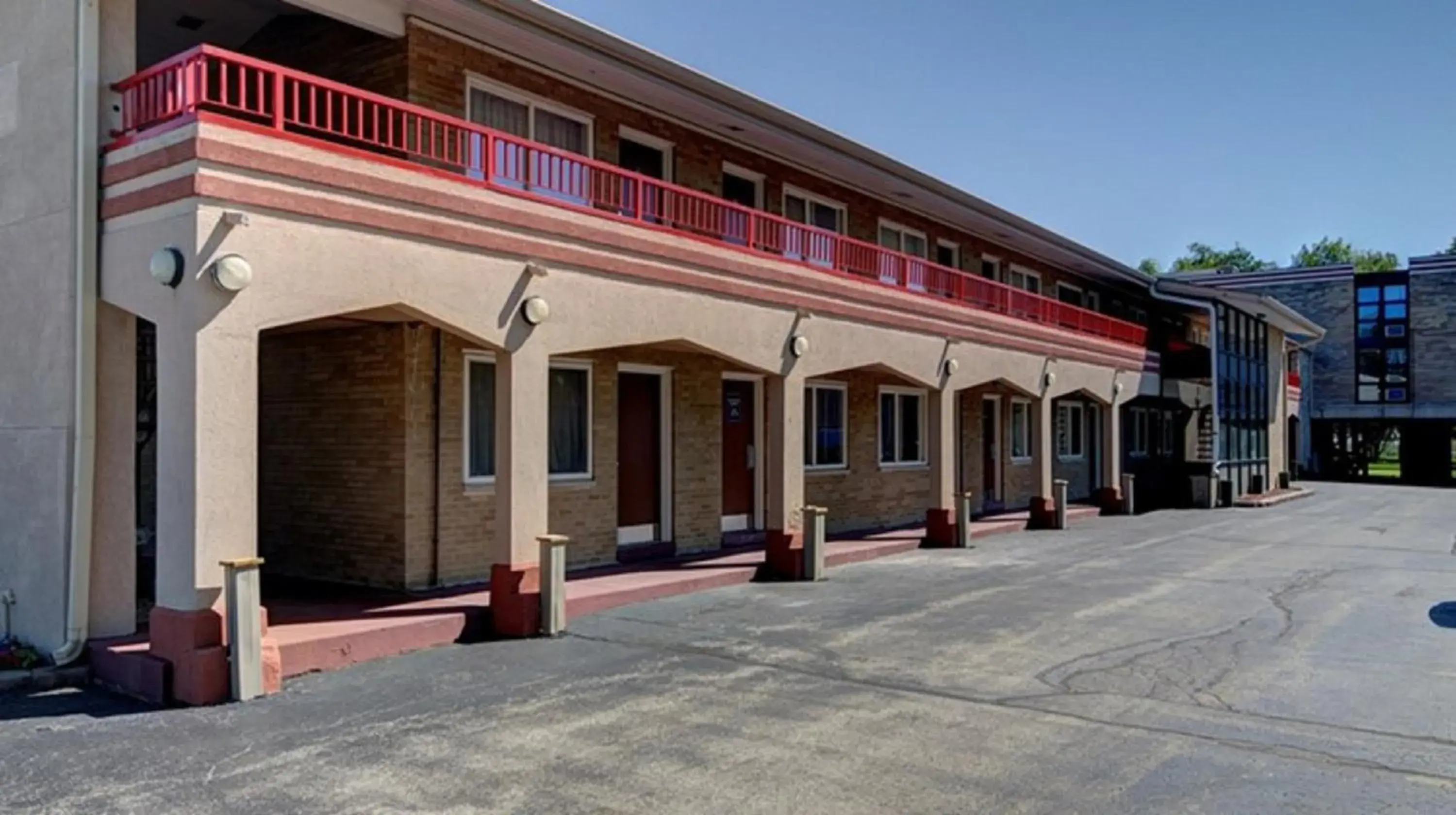 Property building in Fairbridge Inn Express - Barrington Property building in Fairbridge Inn Express - Barrington