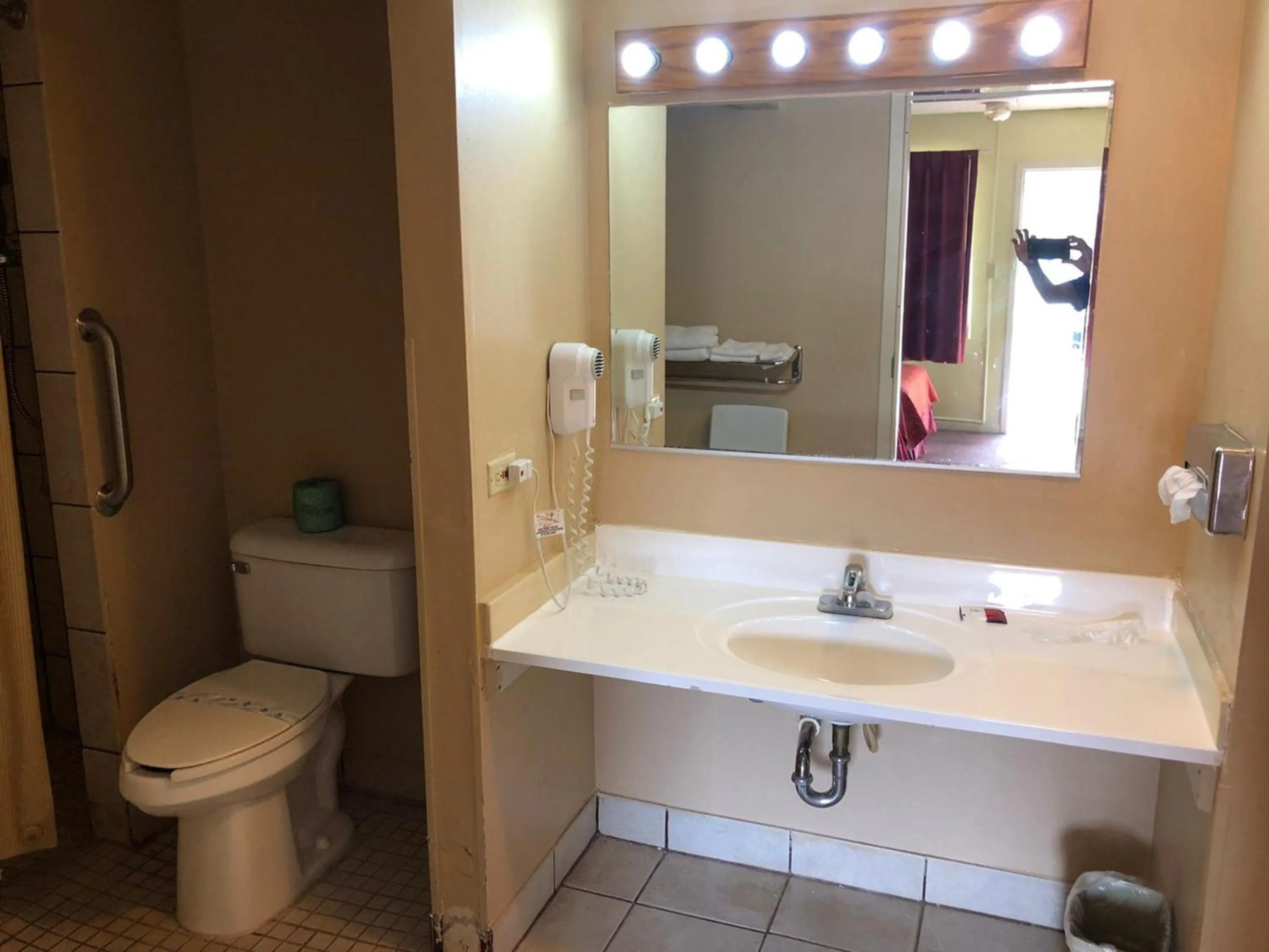 Bathroom in Fairbridge Inn Express - Barrington