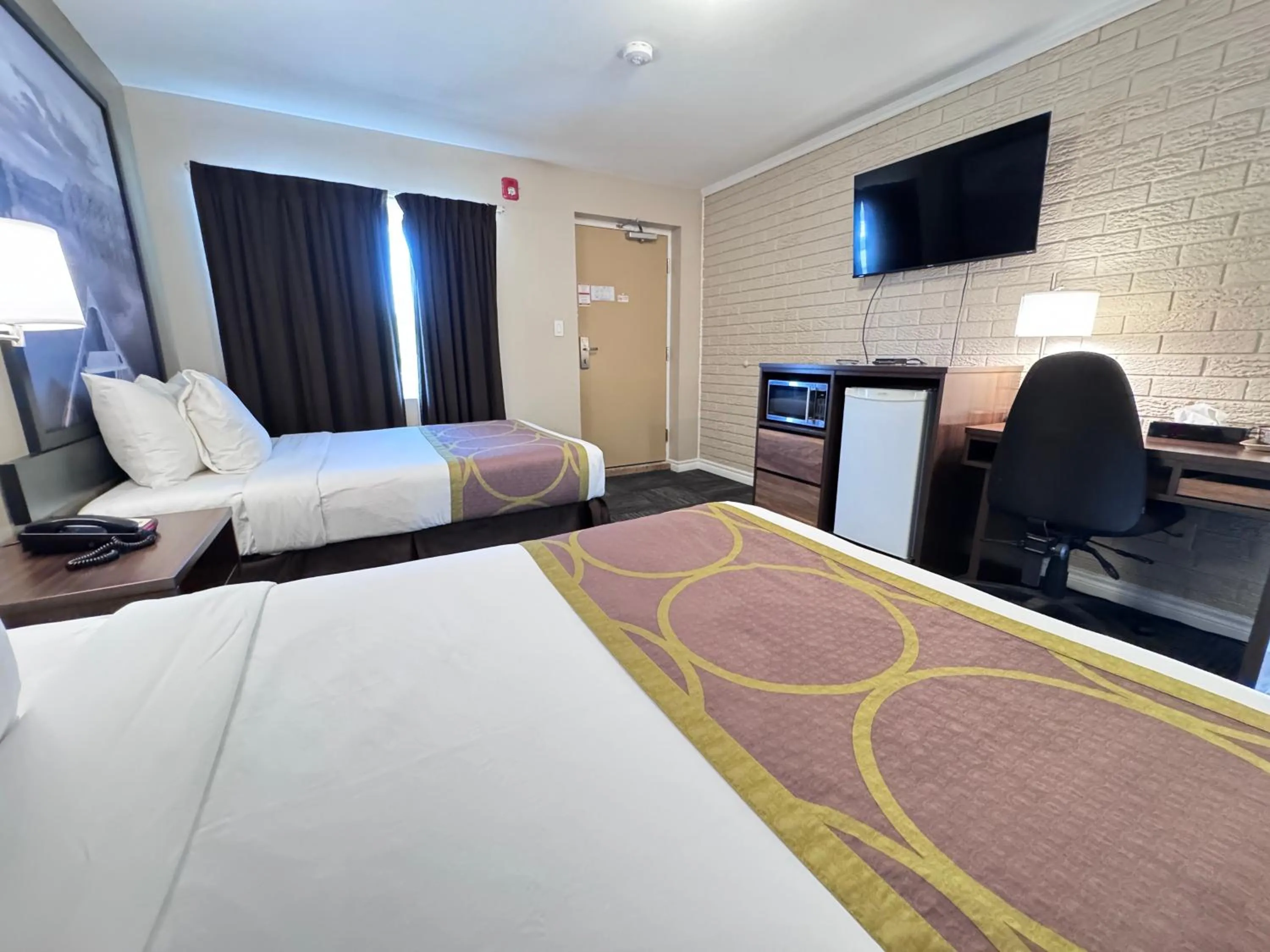 Bed in Super 8 by Wyndham Guelph