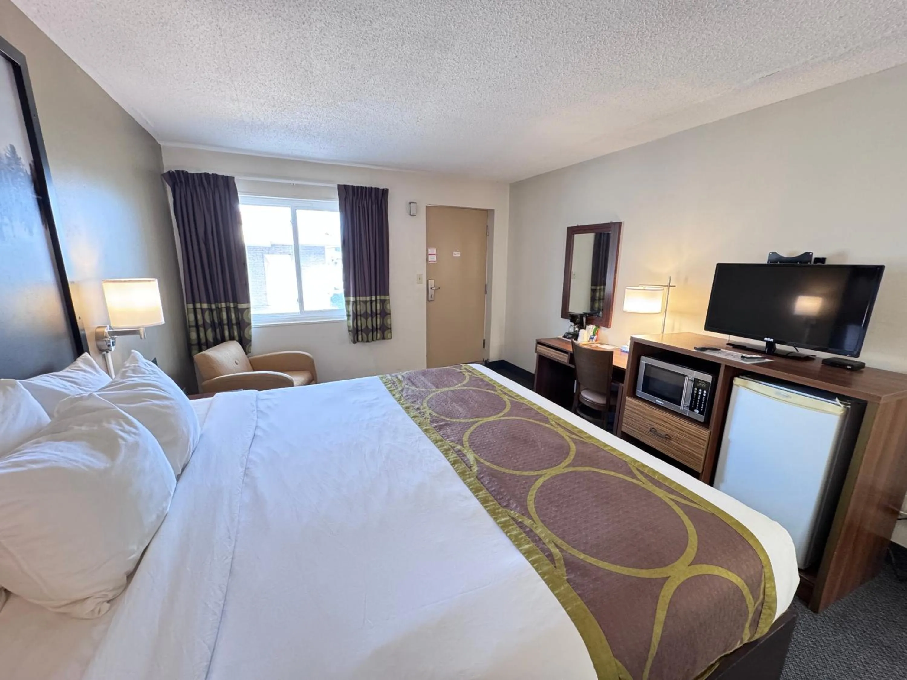 Bed in Super 8 by Wyndham Guelph
