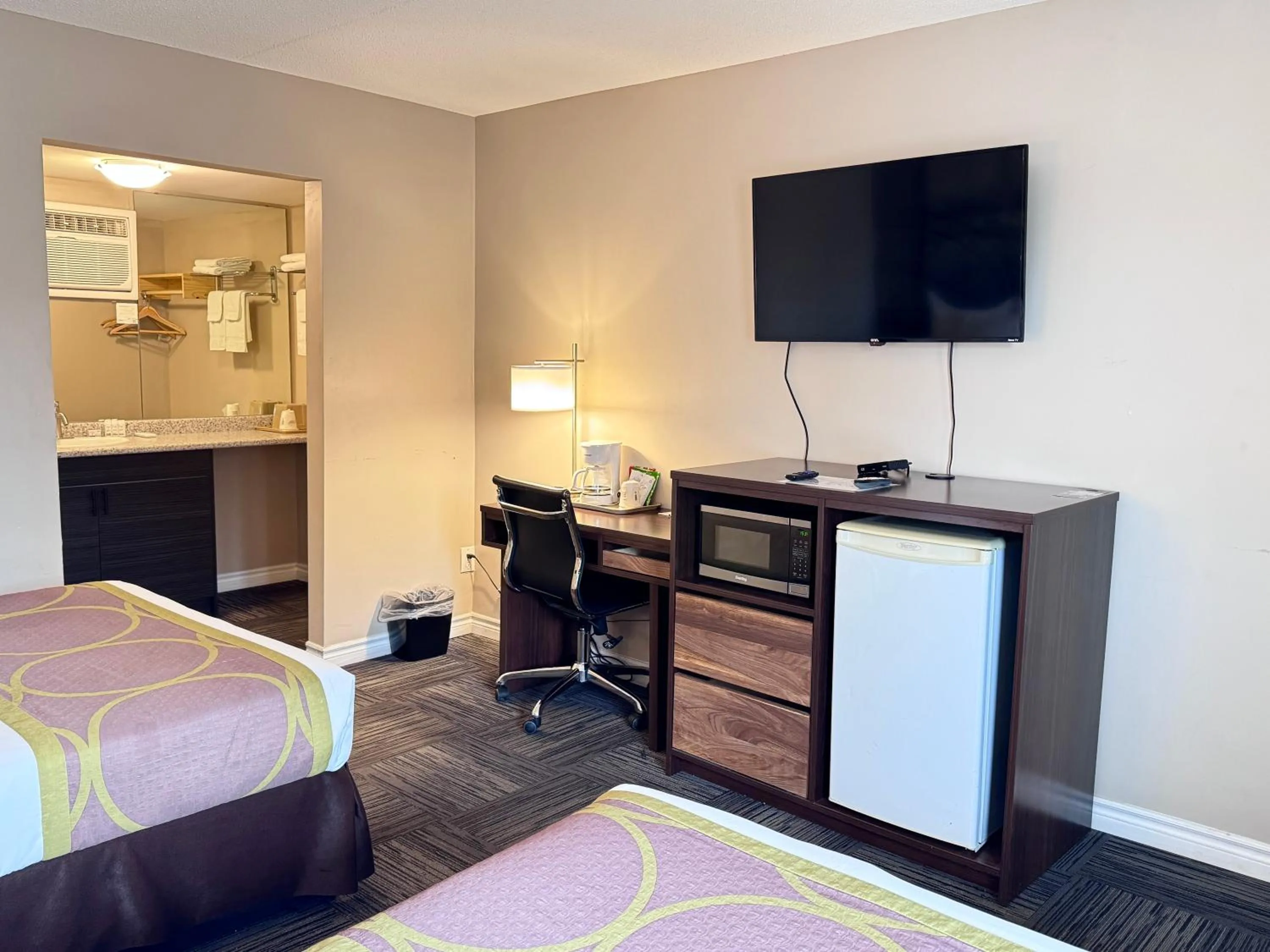 Bed in Super 8 by Wyndham Guelph