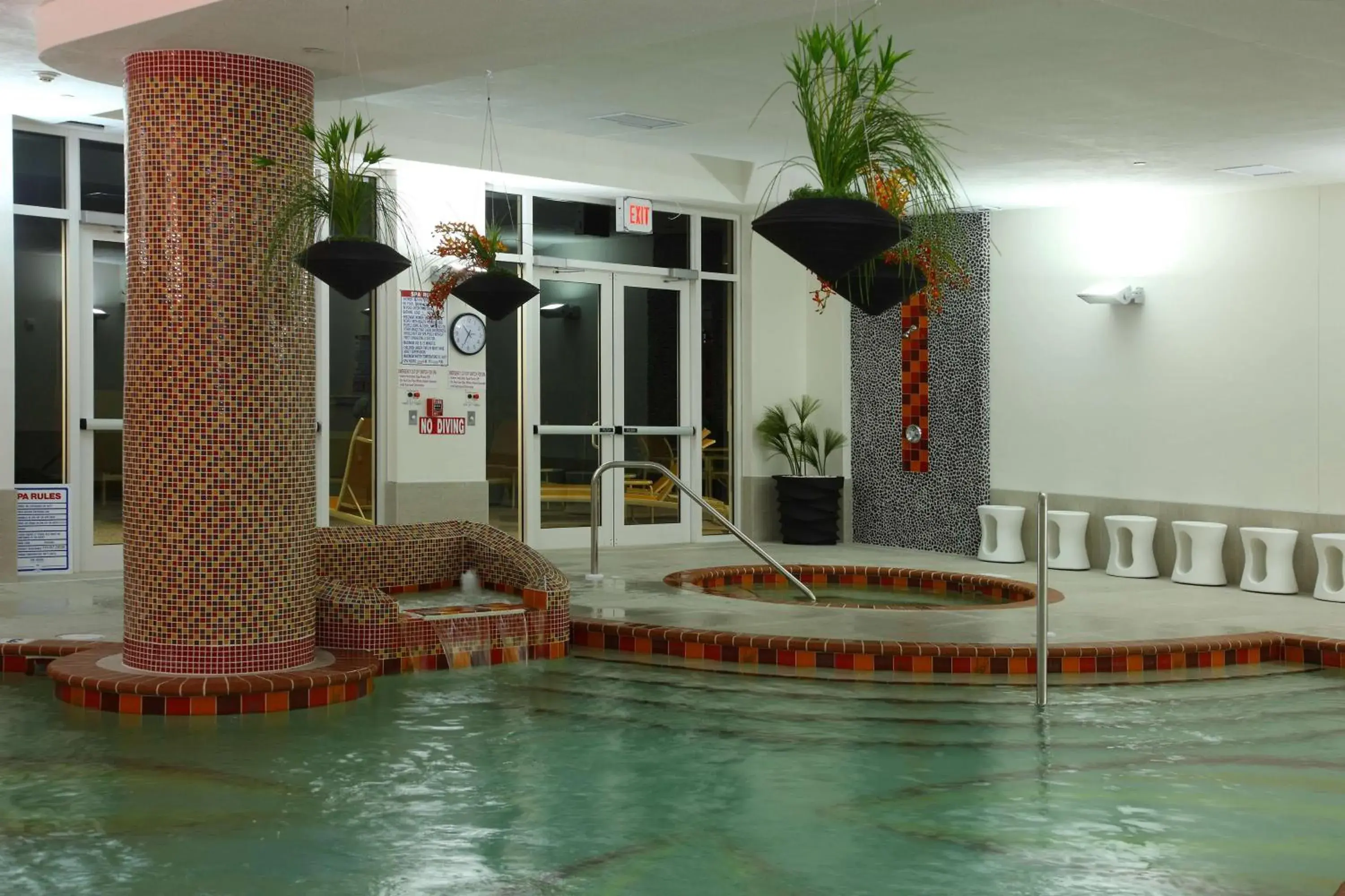 Pool view, Swimming Pool in Holiday Inn Sarasota-Airport