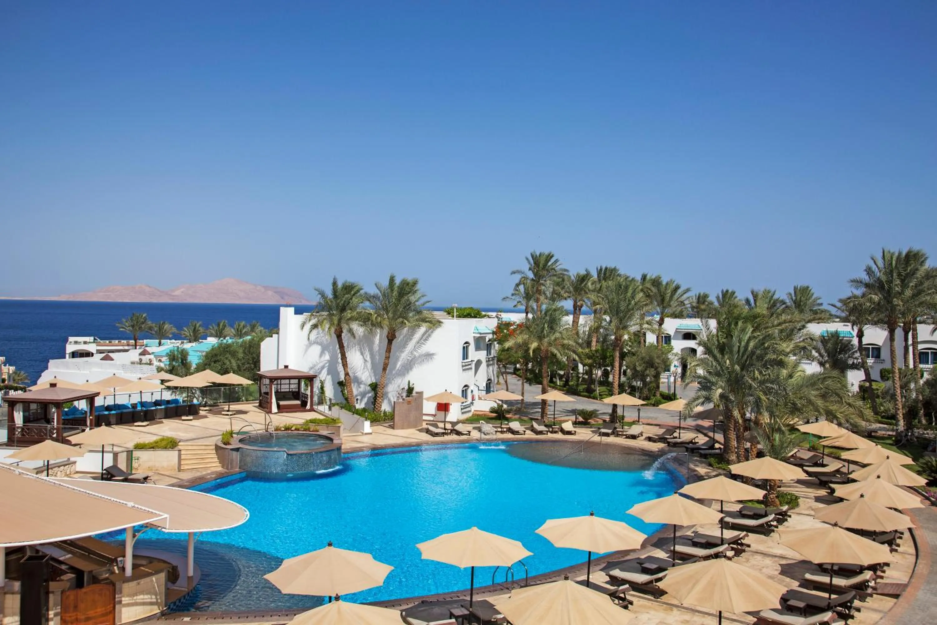 Swimming pool in Sultan Gardens Resort Sharm El Sheikh - Ultra All Inclusive