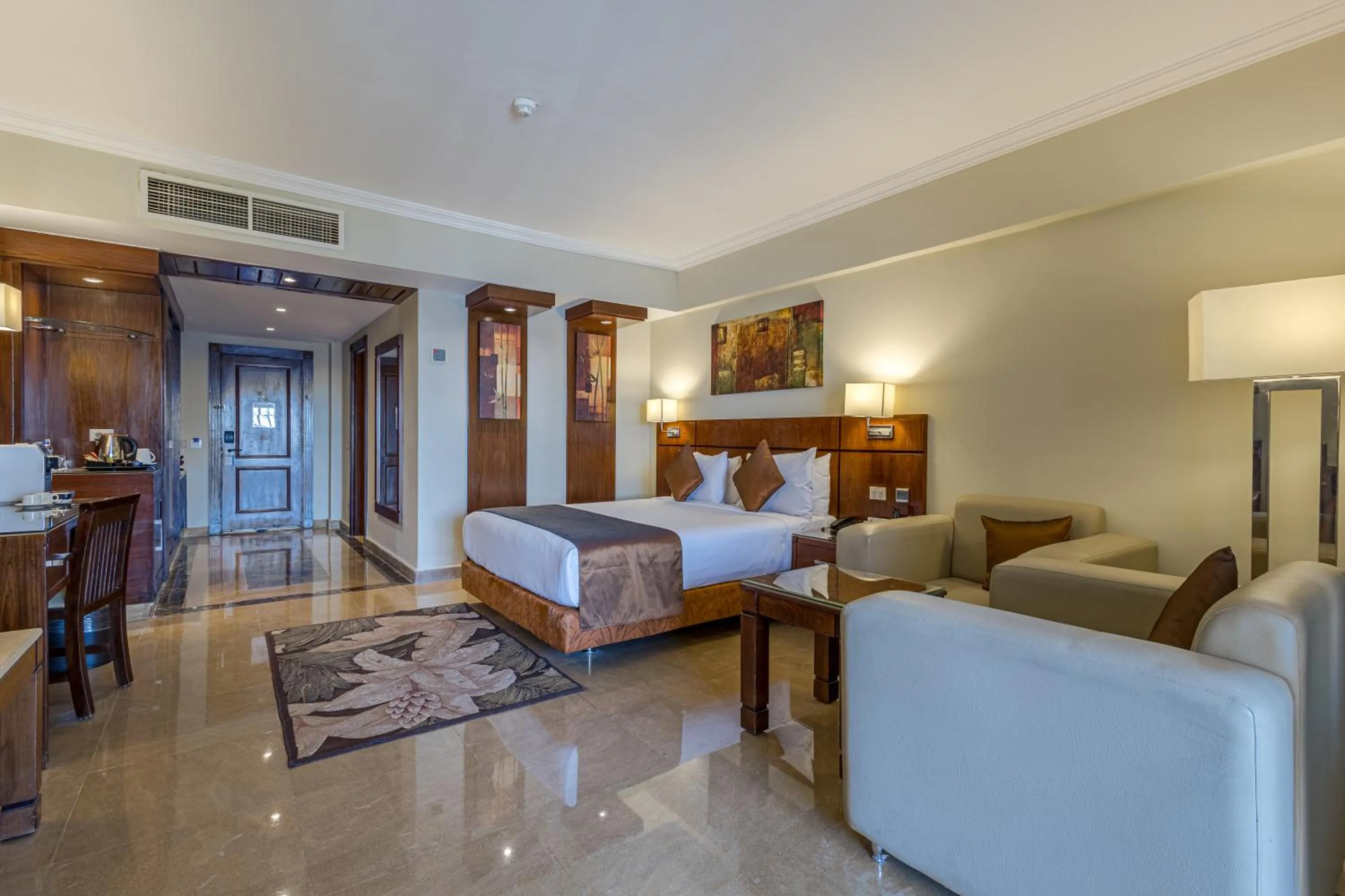 Hot Tub, Bed in Sultan Gardens Resort Sharm El Sheikh - Ultra All Inclusive