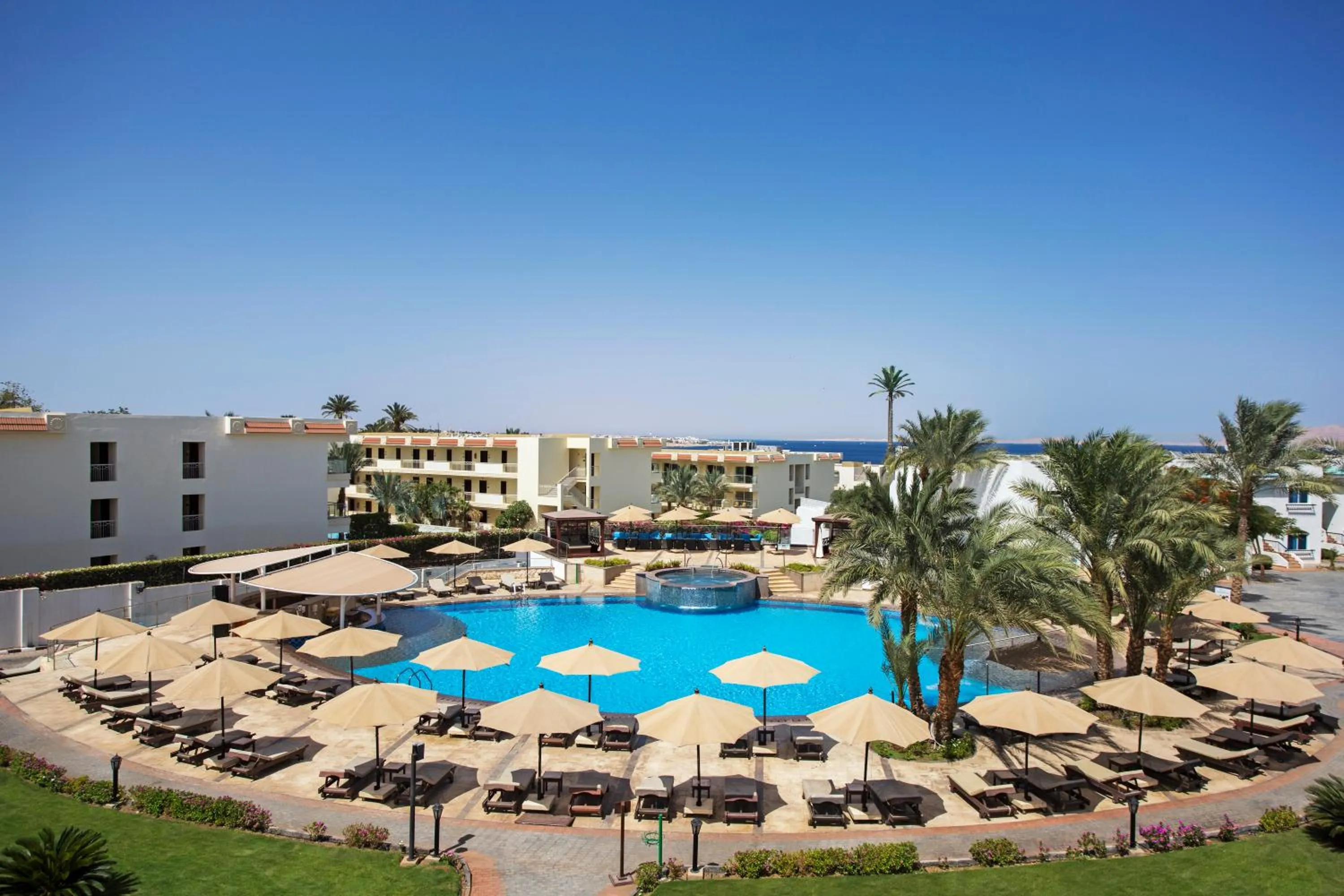 Swimming pool in Sultan Gardens Resort Sharm El Sheikh - Ultra All Inclusive