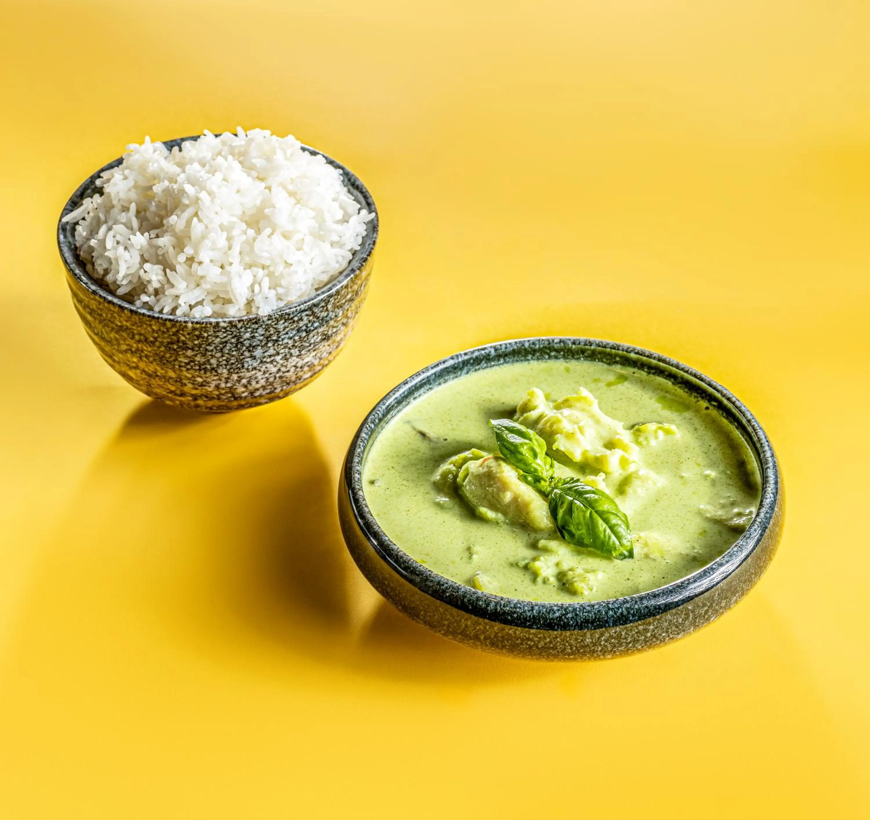 Restaurant/places to eat in AG Hotel