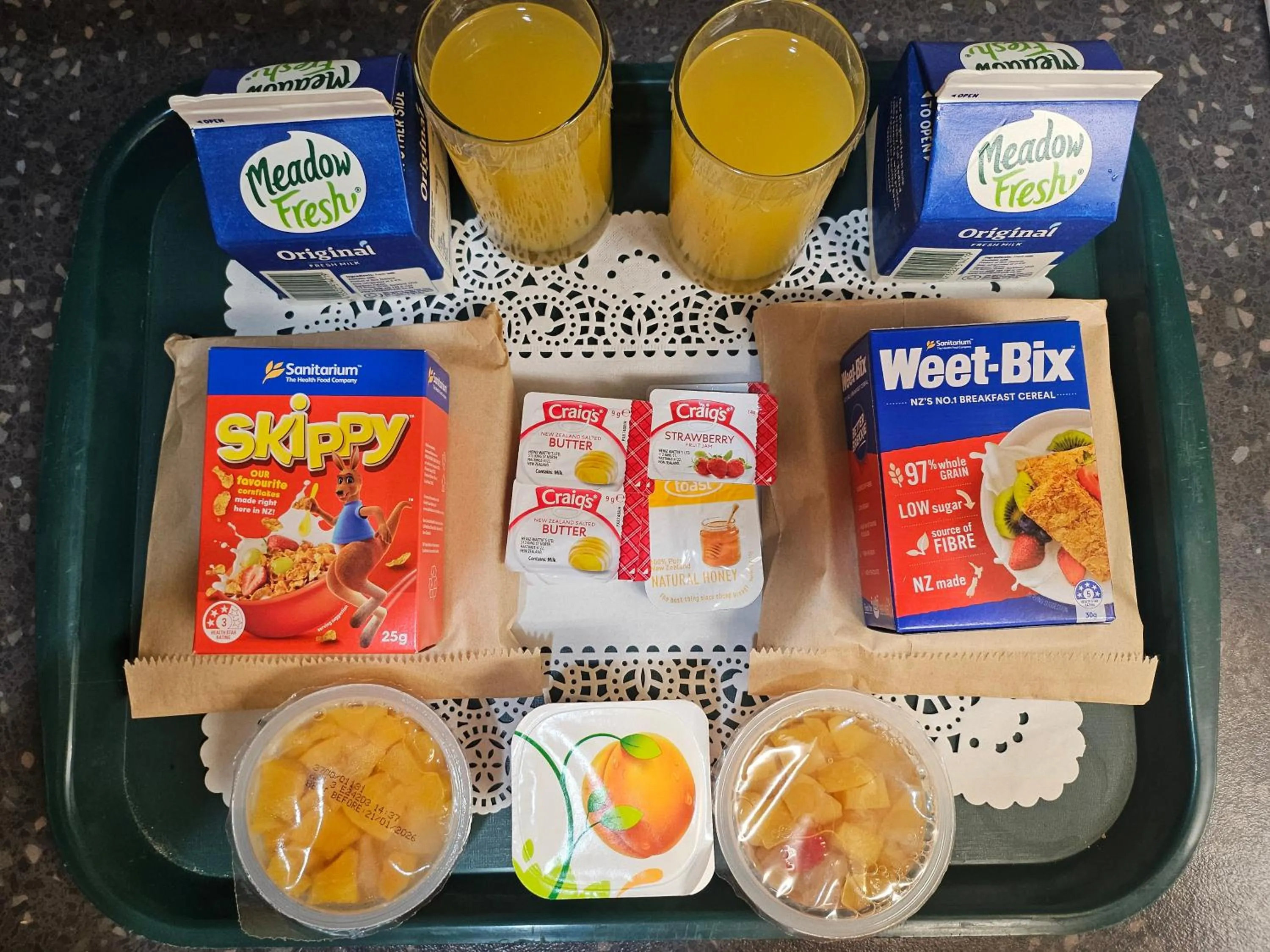 Breakfast in Landmark Manor