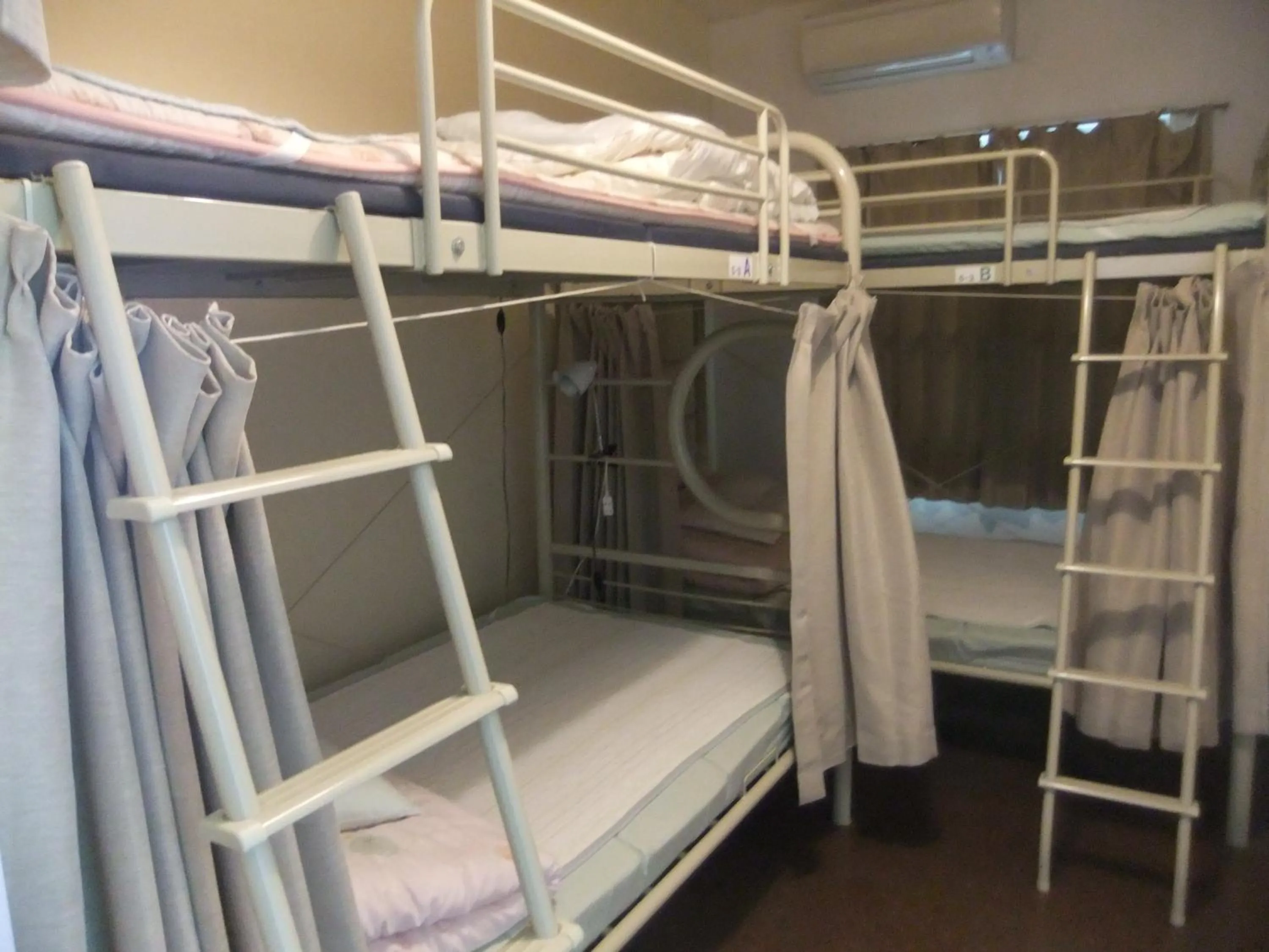 bunk bed, Bed in Grace Naha