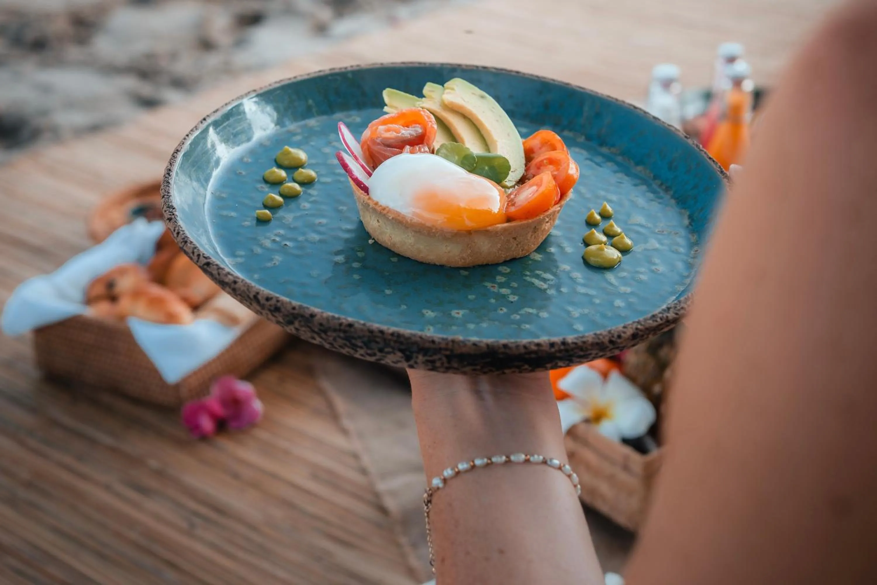 Breakfast in Seven Secrets by Hanging Gardens