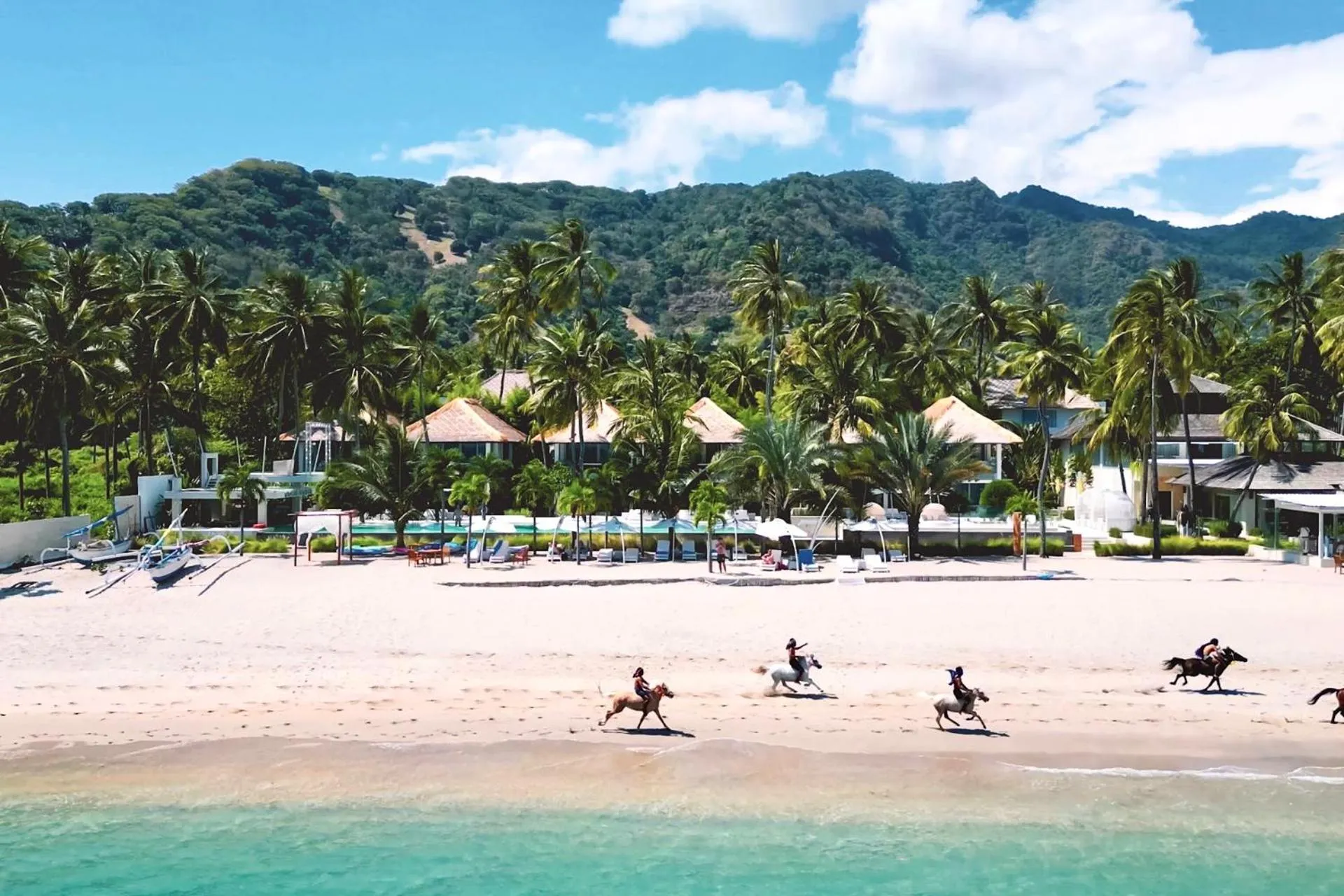 Beach in Seven Secrets by Hanging Gardens