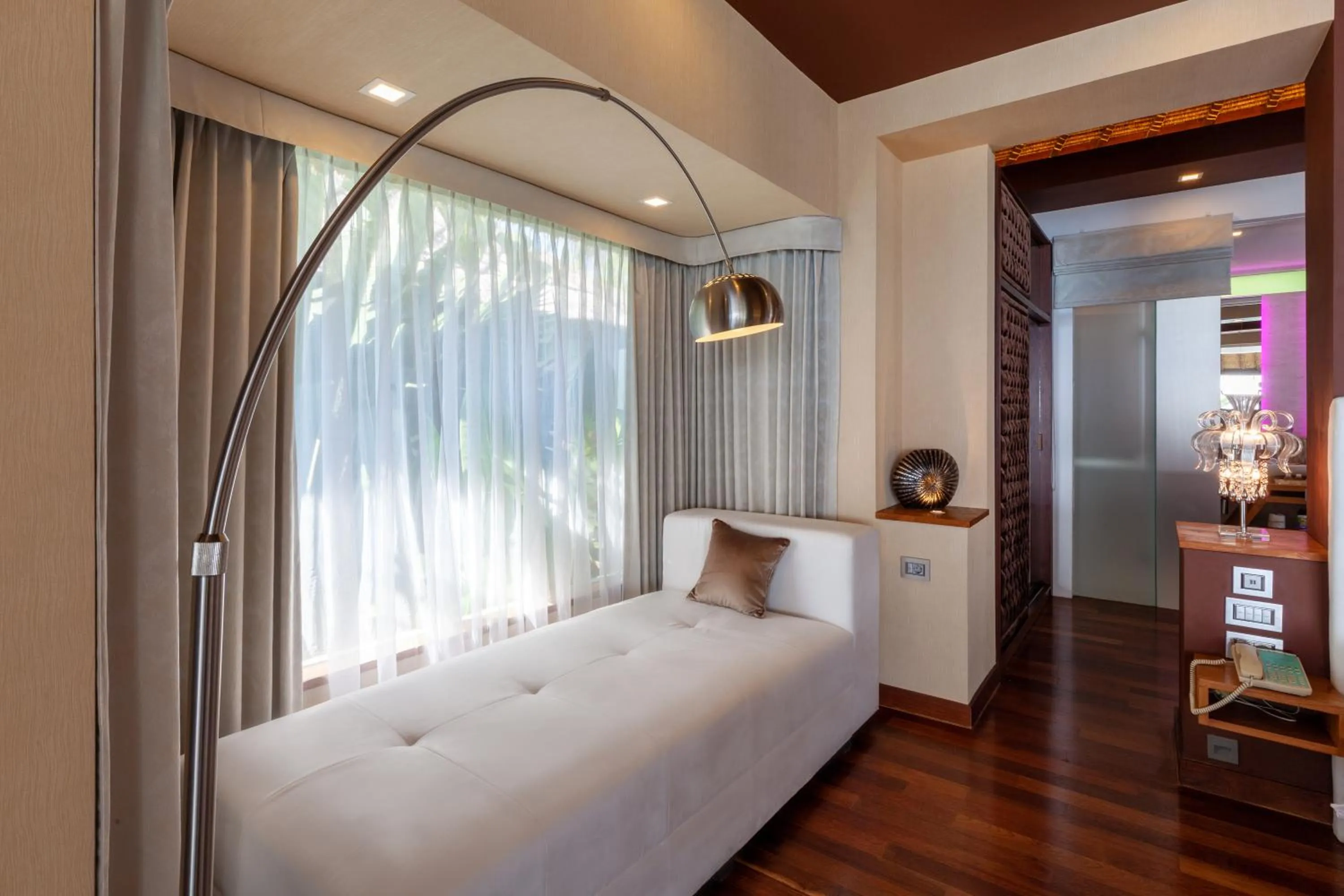 Bedroom, Bed in Seven Secrets by Hanging Gardens