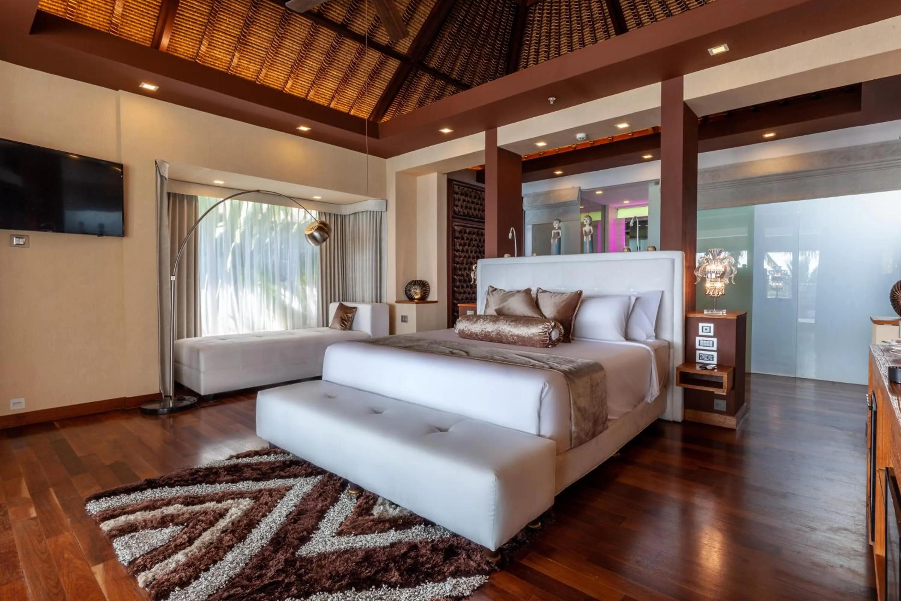 Bed in Seven Secrets by Hanging Gardens