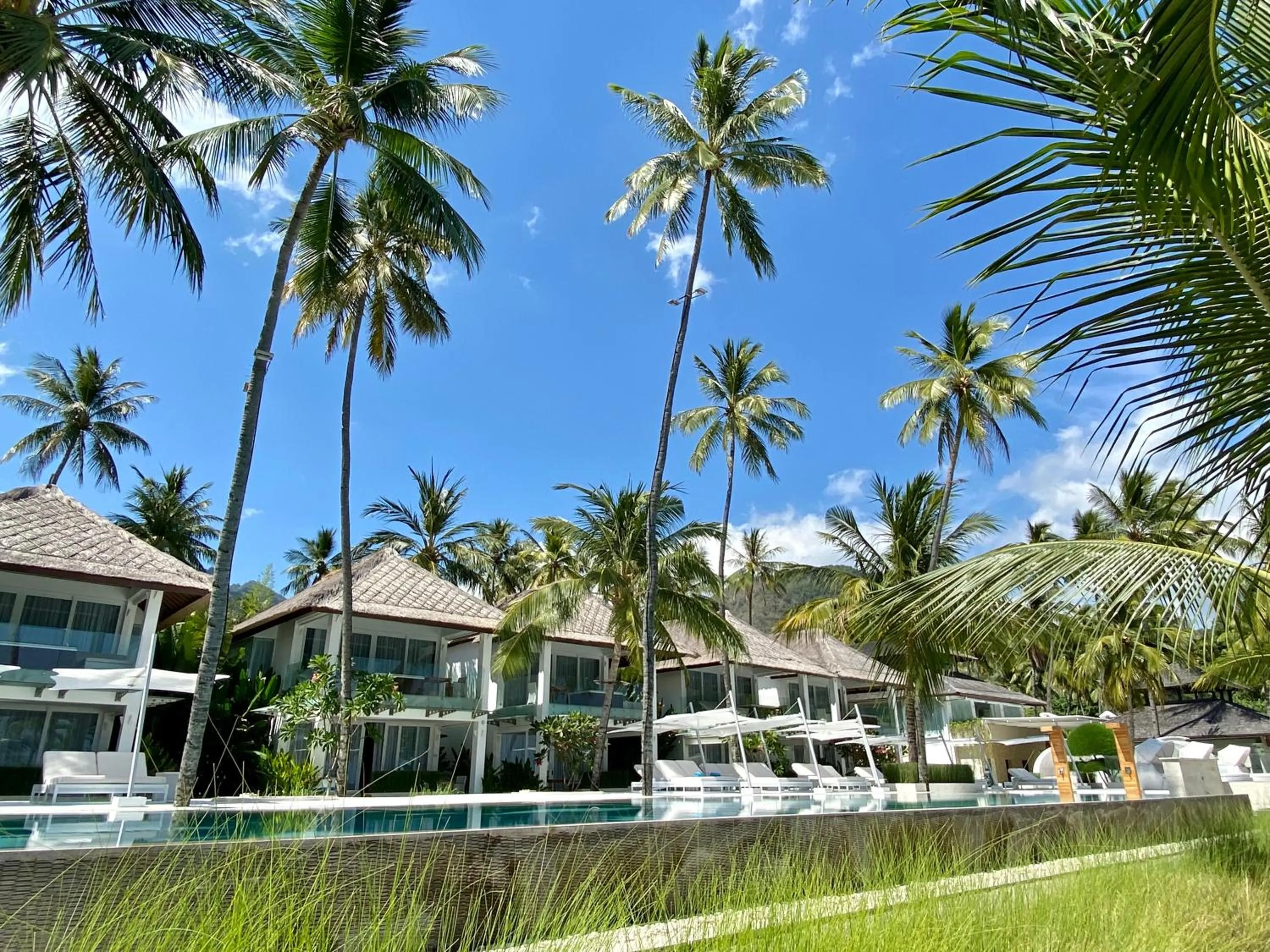 Property building in Seven Secrets by Hanging Gardens