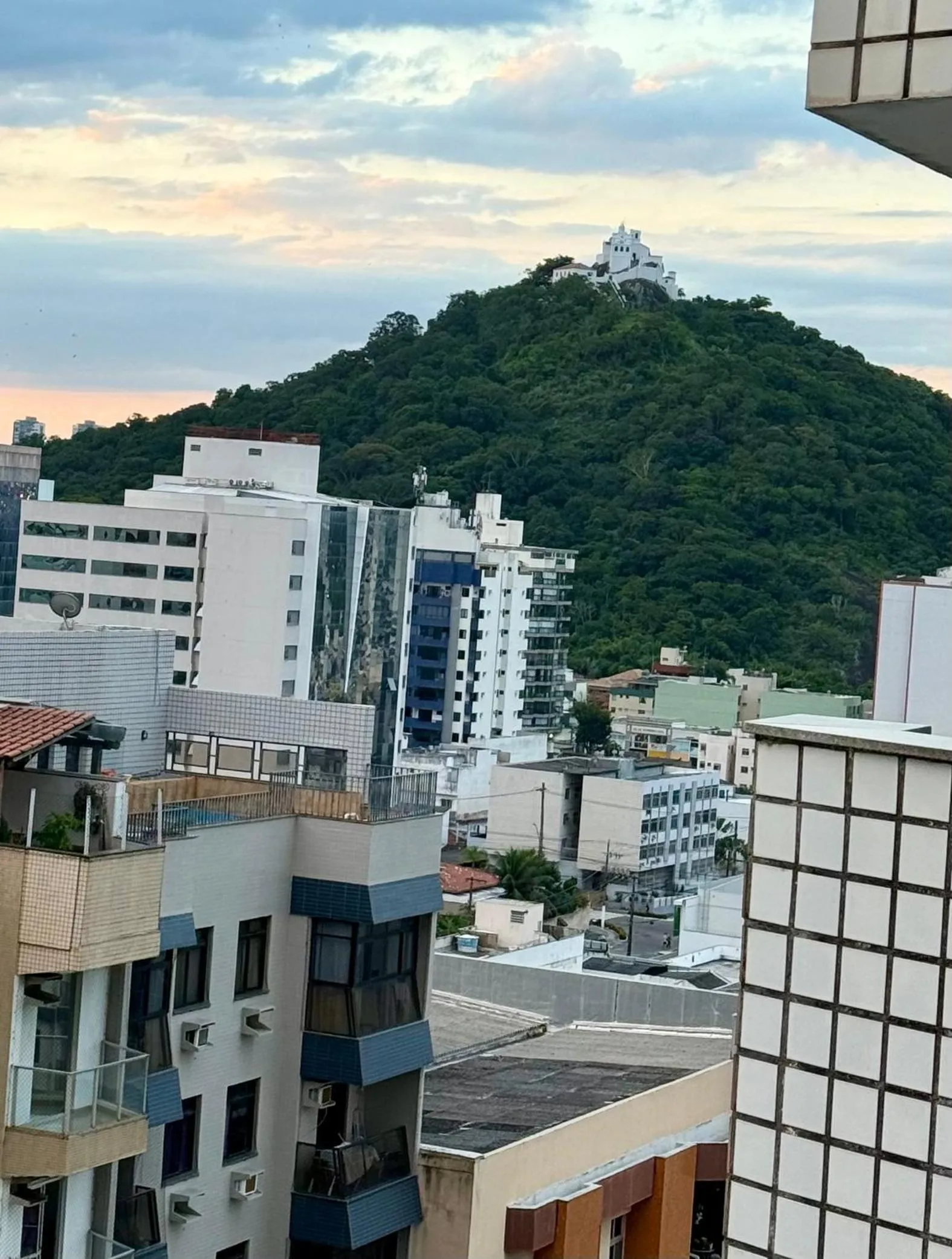 Nearby landmark in Quartos em Homestay Praia da Costa