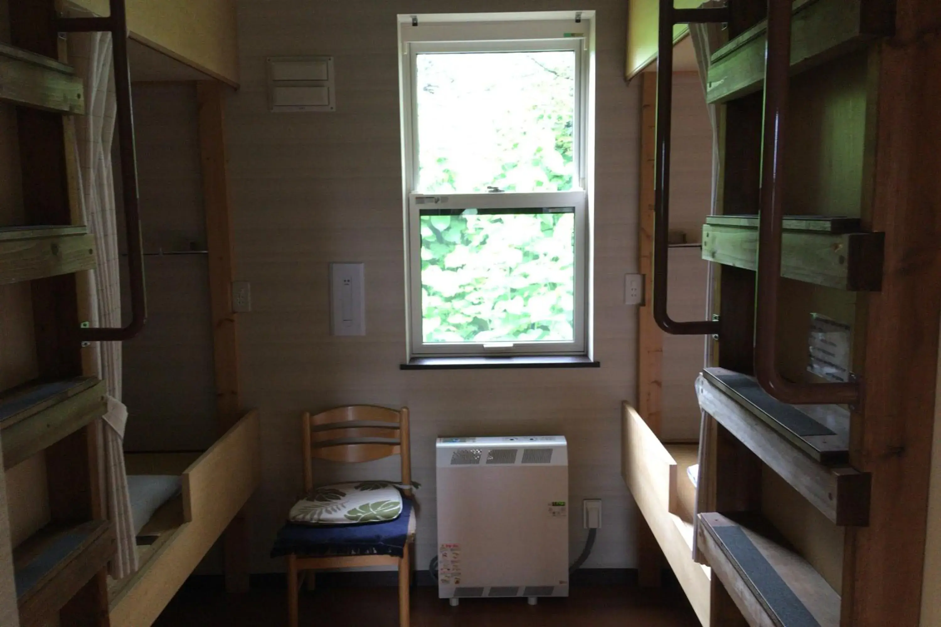 Bedroom in Niseko Tabi-tsumugi Backpackers Bedroom in Niseko Tabi-tsumugi Backpackers