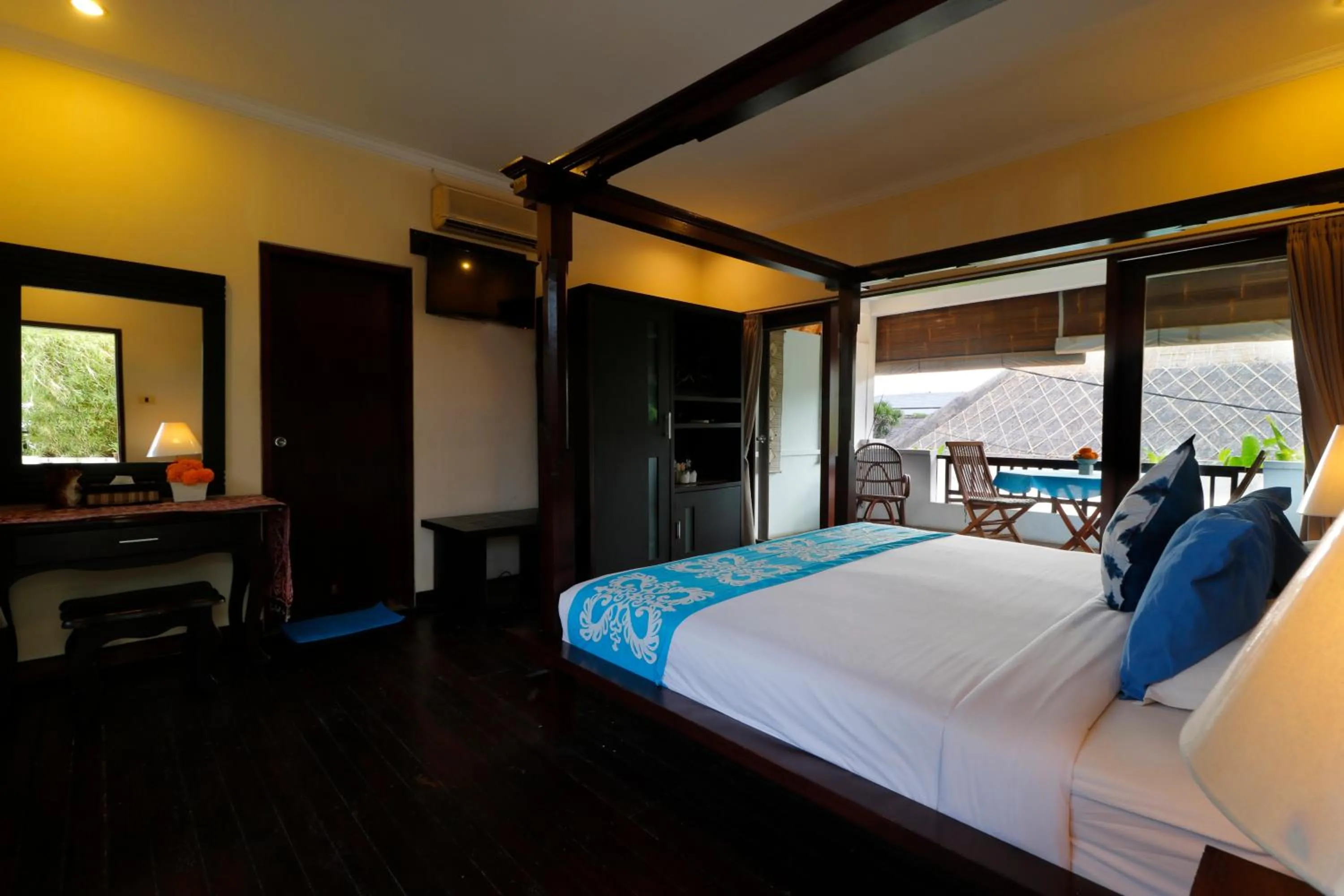 TV and multimedia, Bed in Heliconia Villa