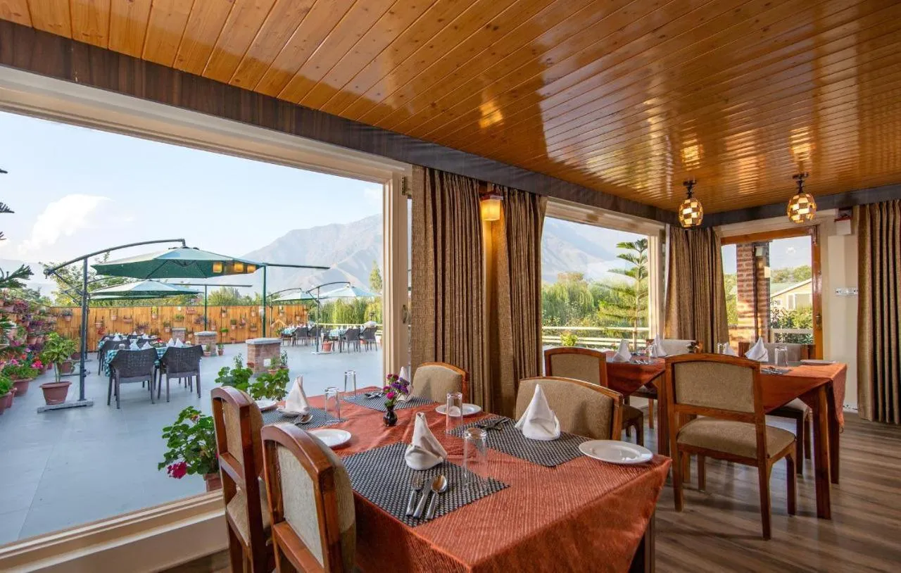 Restaurant/places to eat in The Orchard Retreat & Spa