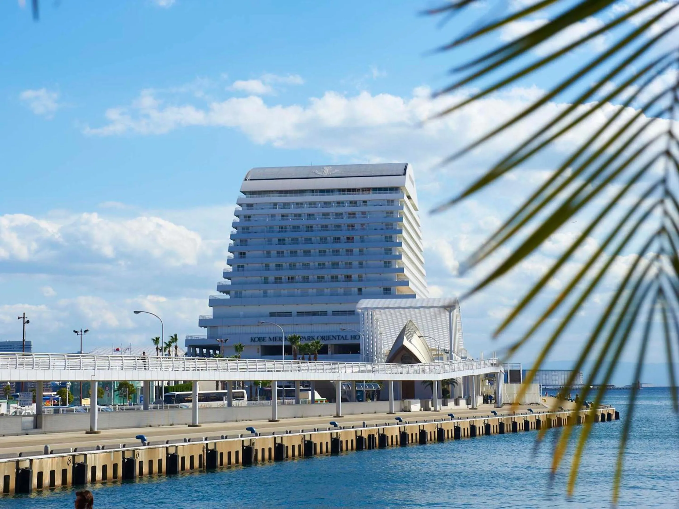 Property building in Kobe Meriken Park Oriental Hotel