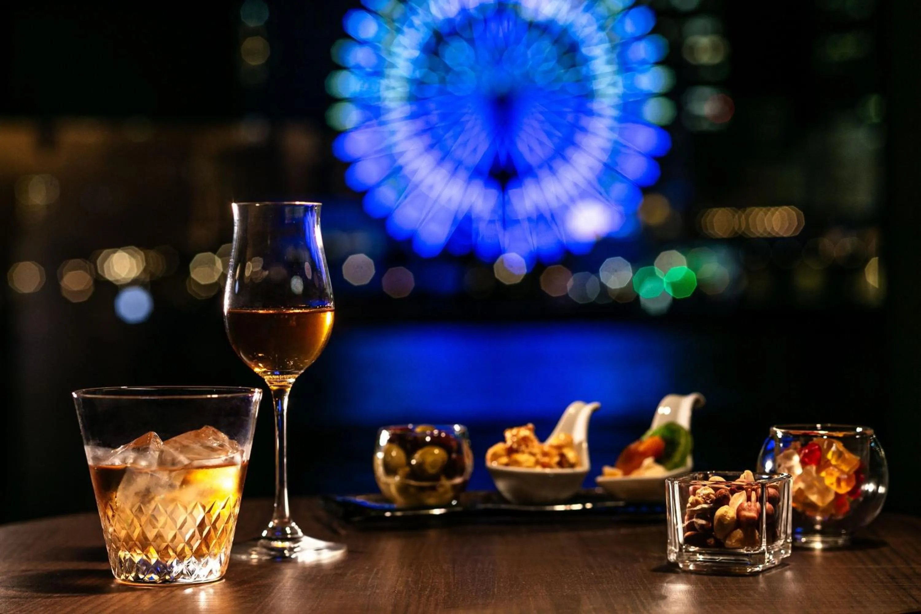 Lounge or bar in Kobe Meriken Park Oriental Hotel