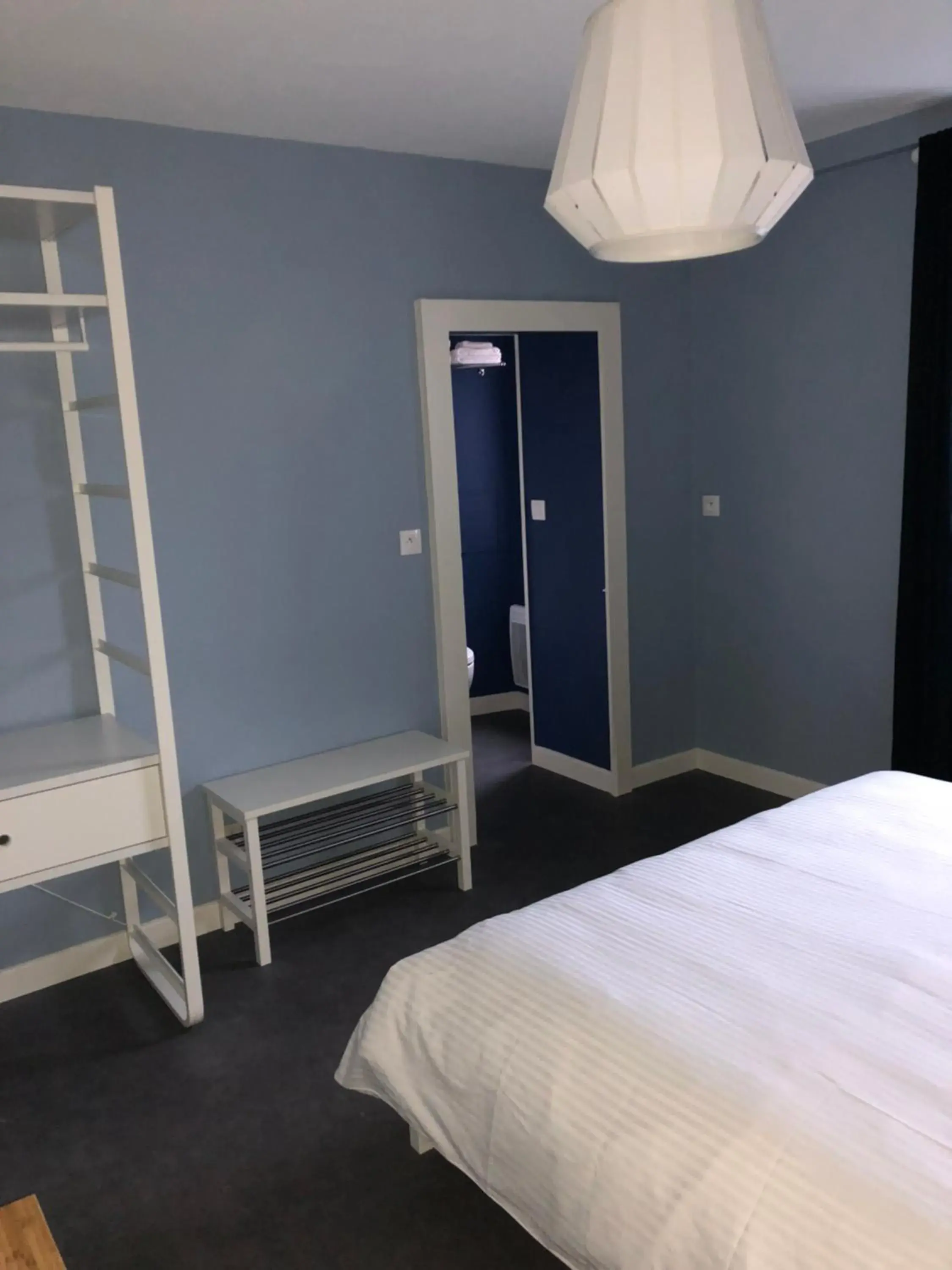 Double Room in Lamarck Guest Double Room in Lamarck Guest