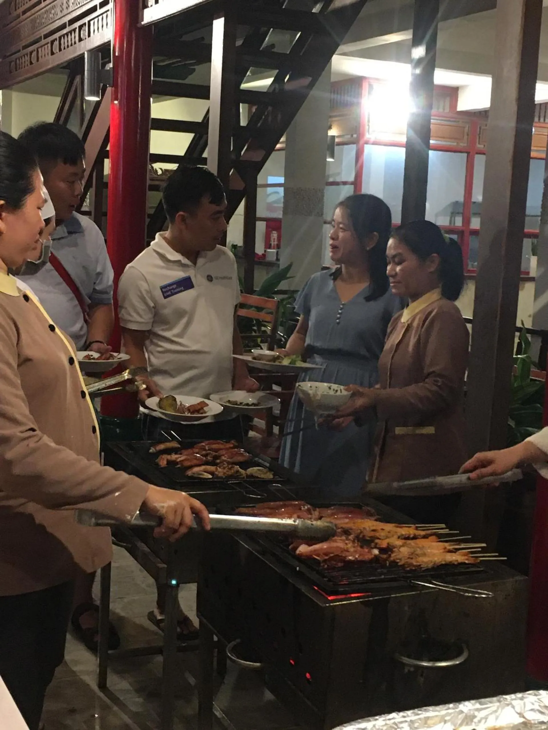 Restaurant/places to eat in Full Moon Village Resort