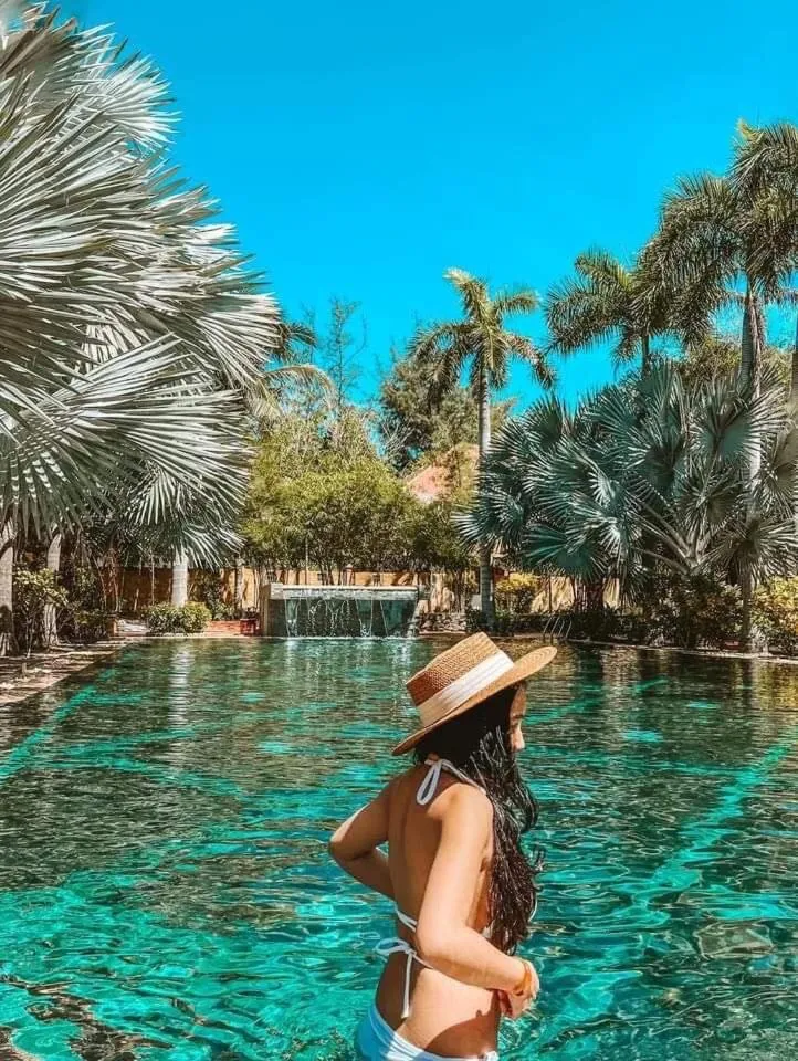 Swimming pool in Full Moon Village Resort