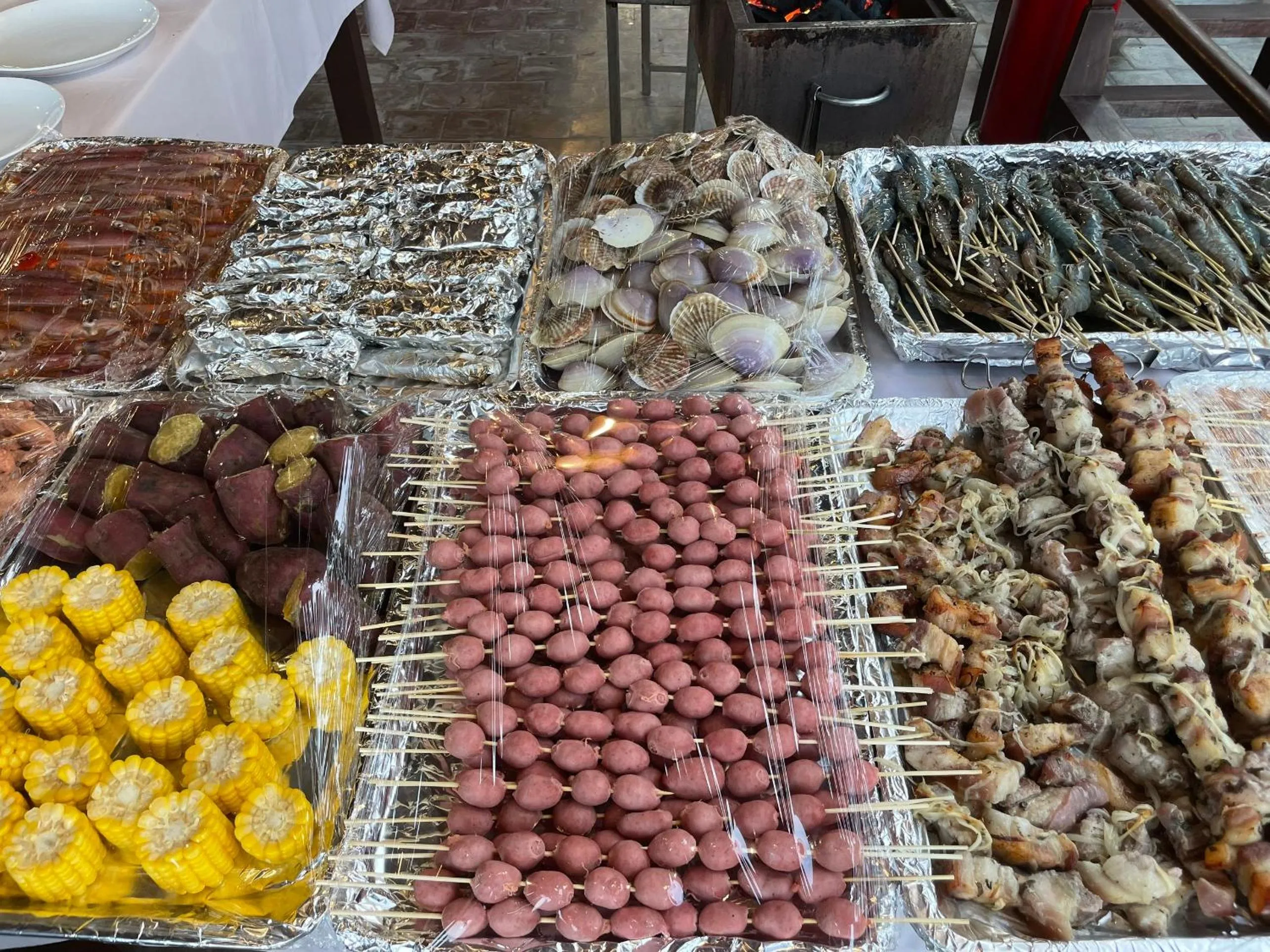 Restaurant/places to eat in Full Moon Village Resort