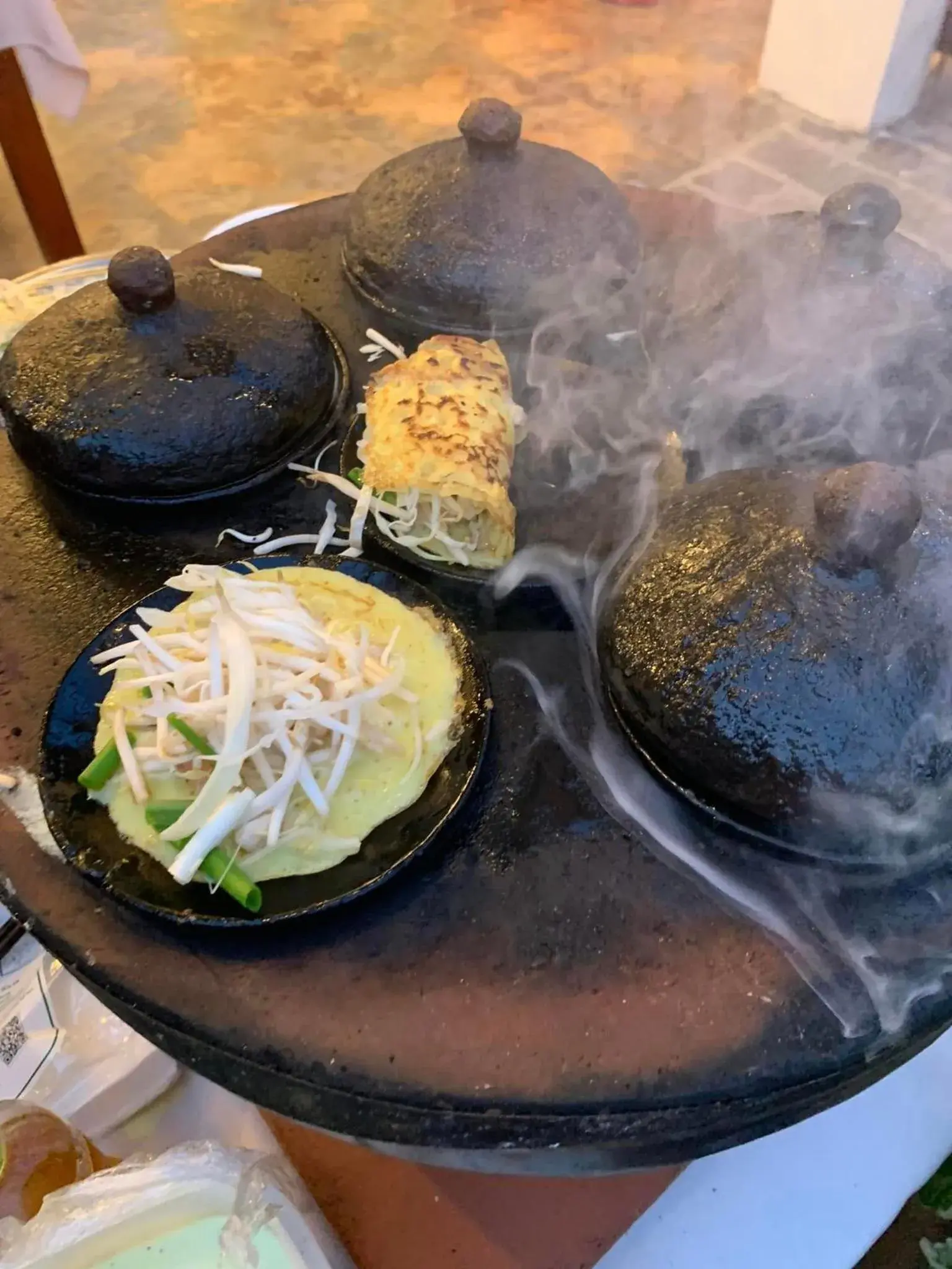 Restaurant/places to eat in Full Moon Village Resort Restaurant/places to eat in Full Moon Village Resort