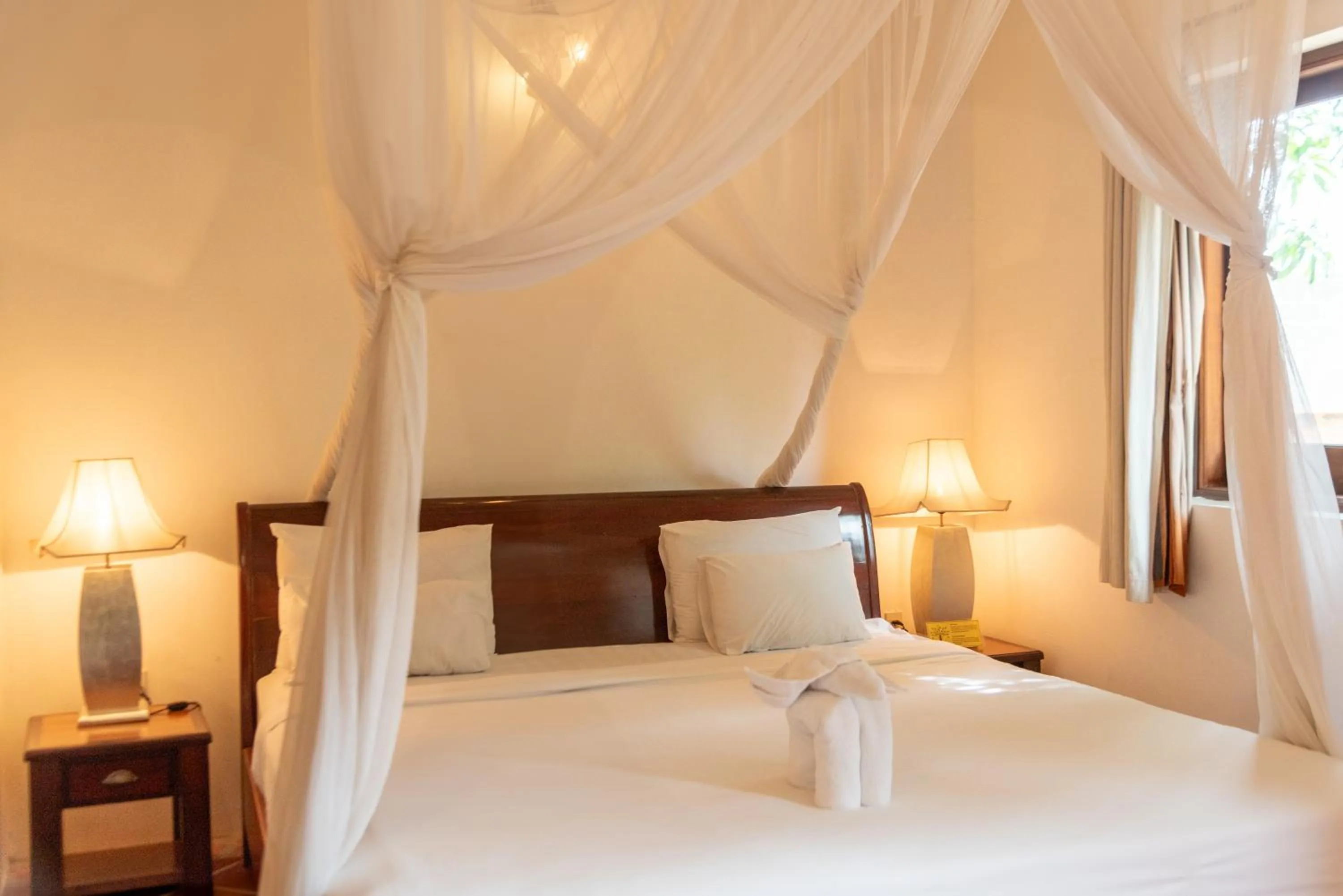 Bed in Full Moon Village Resort